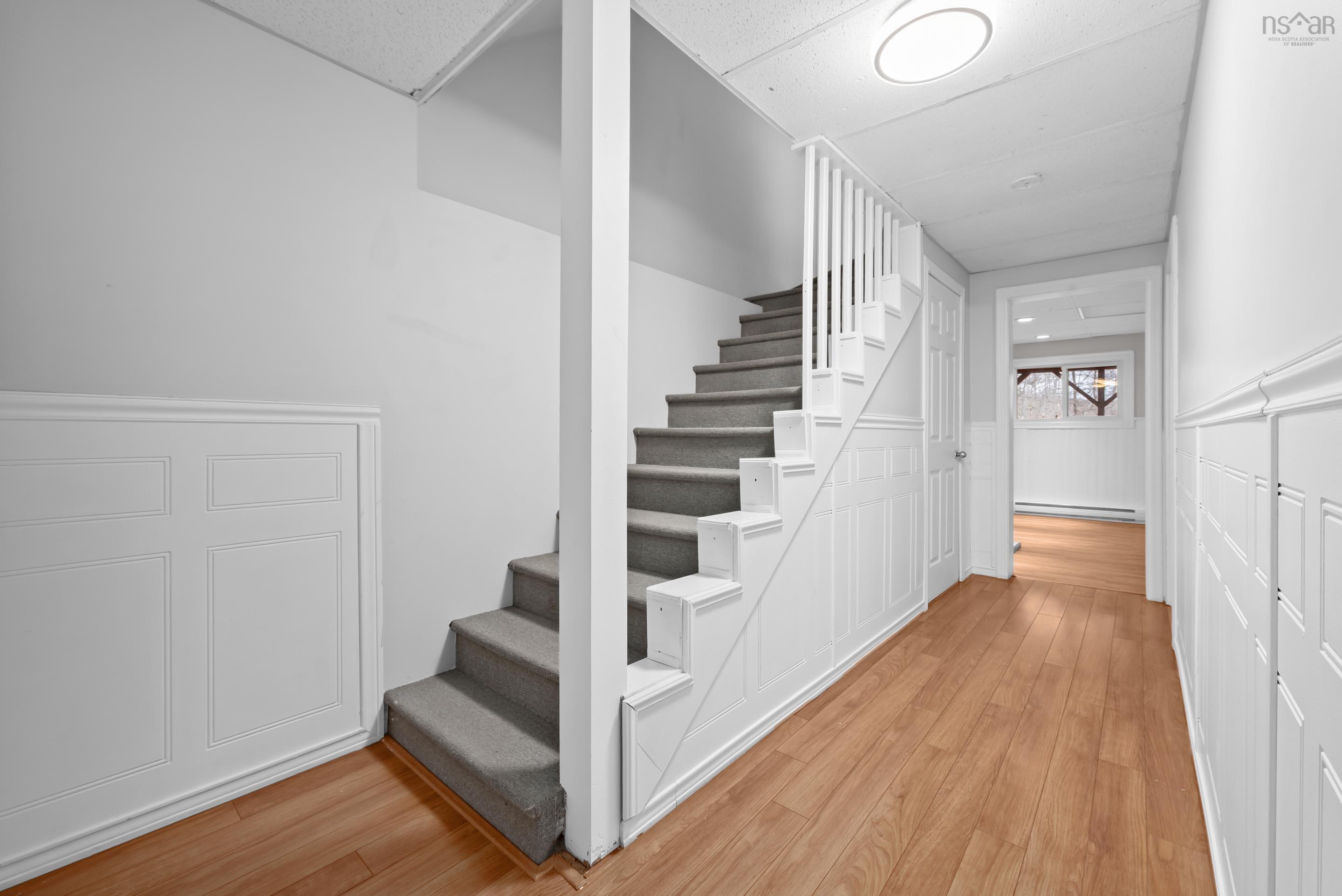 25 Taleen Drive photo #16