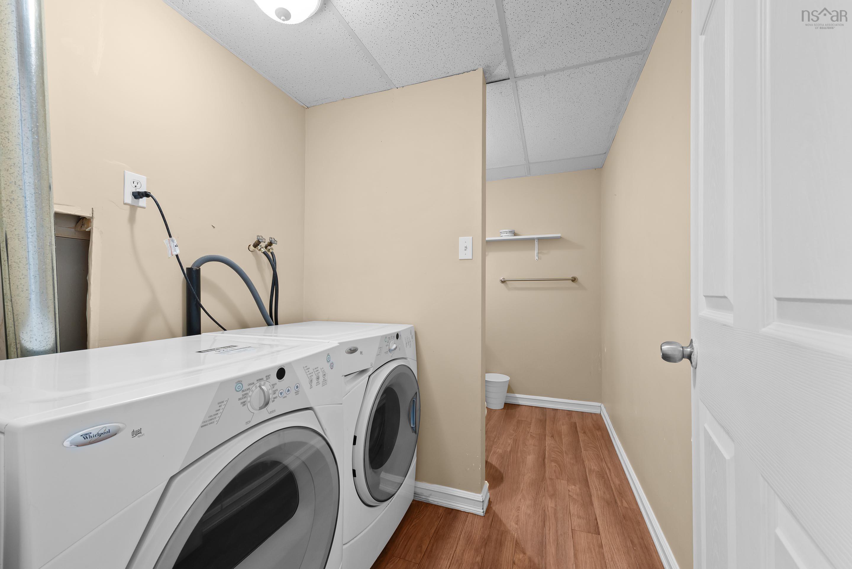 25 Taleen Drive photo #19