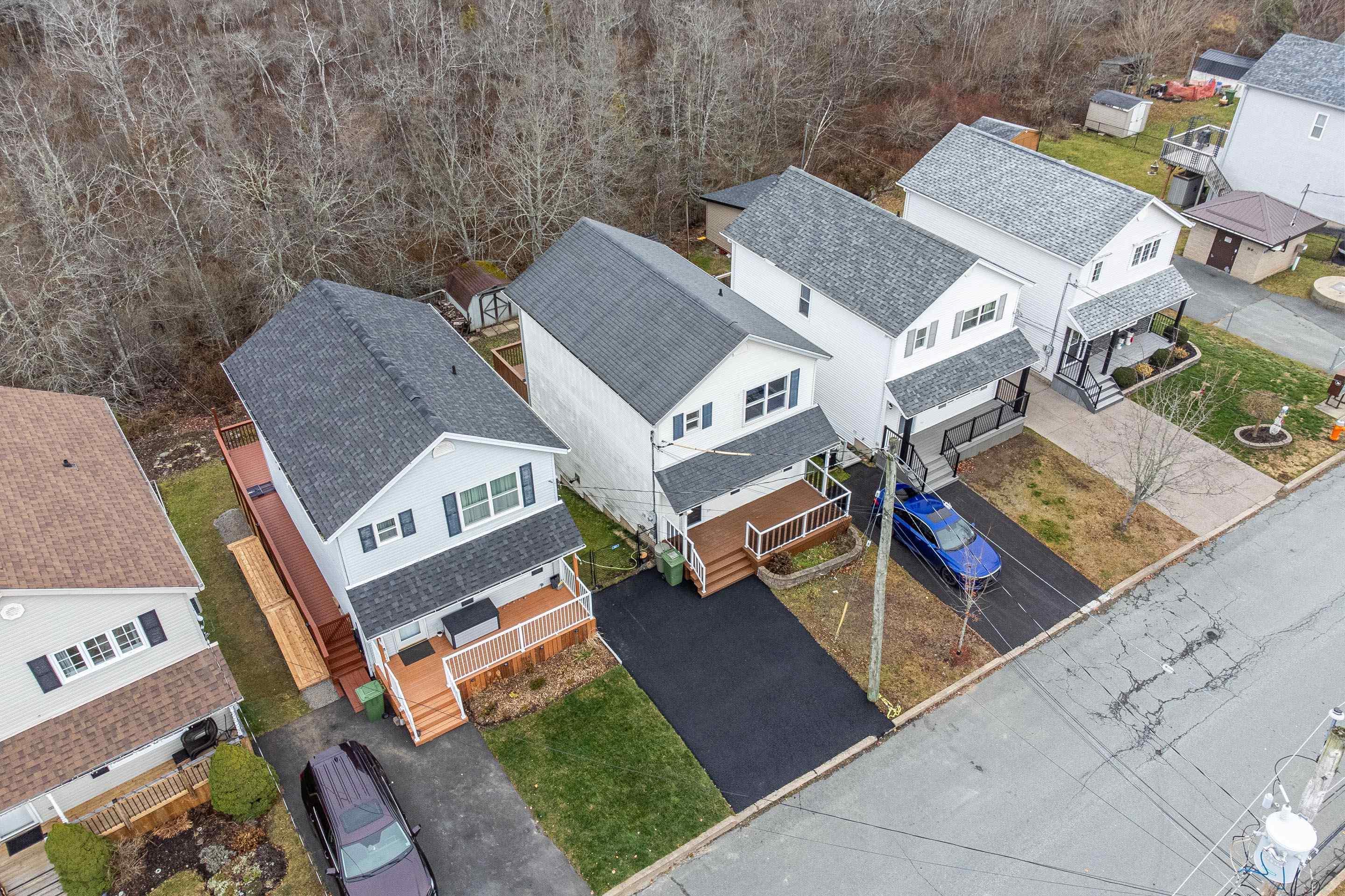 25 Taleen Drive photo #3