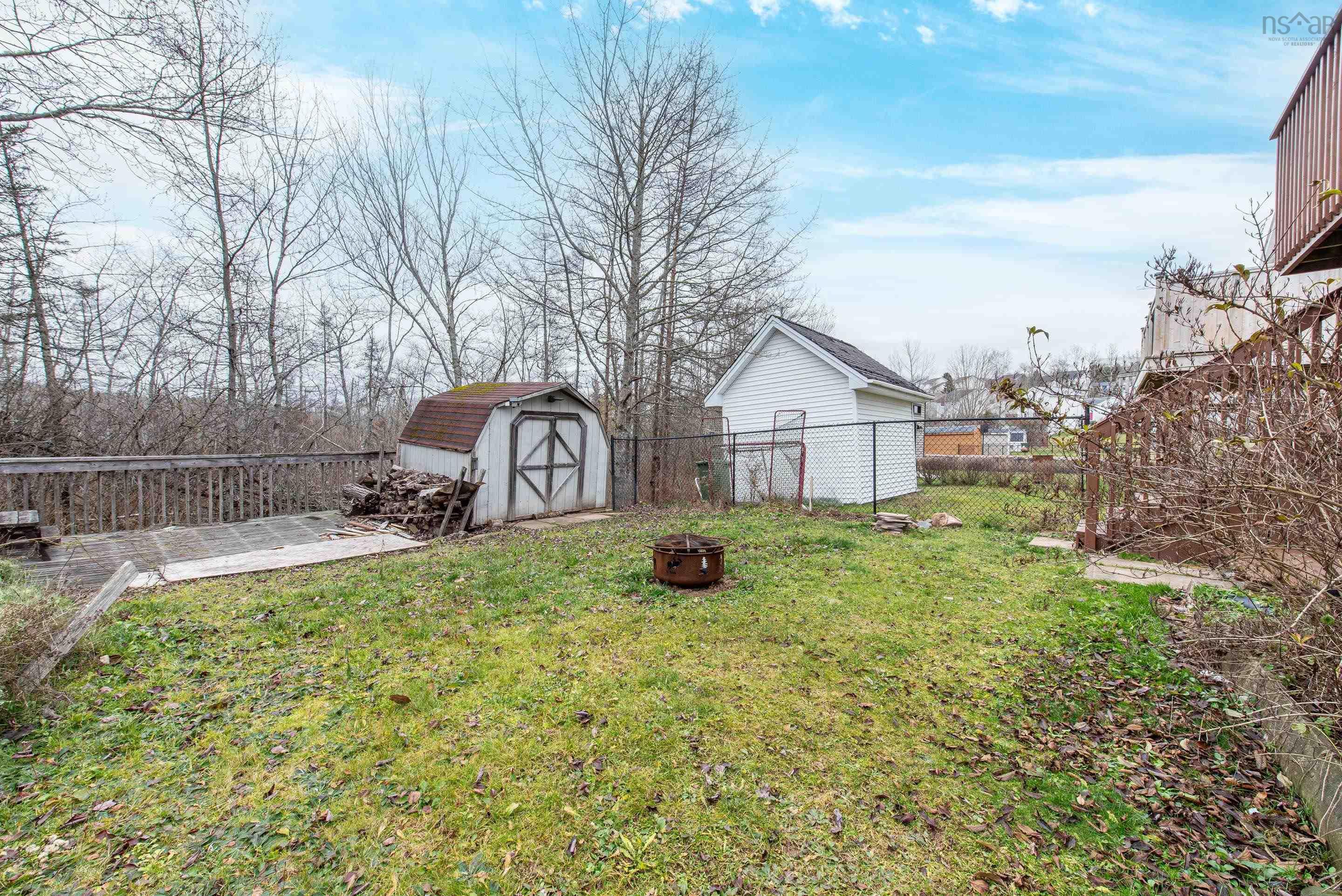 25 Taleen Drive photo #24