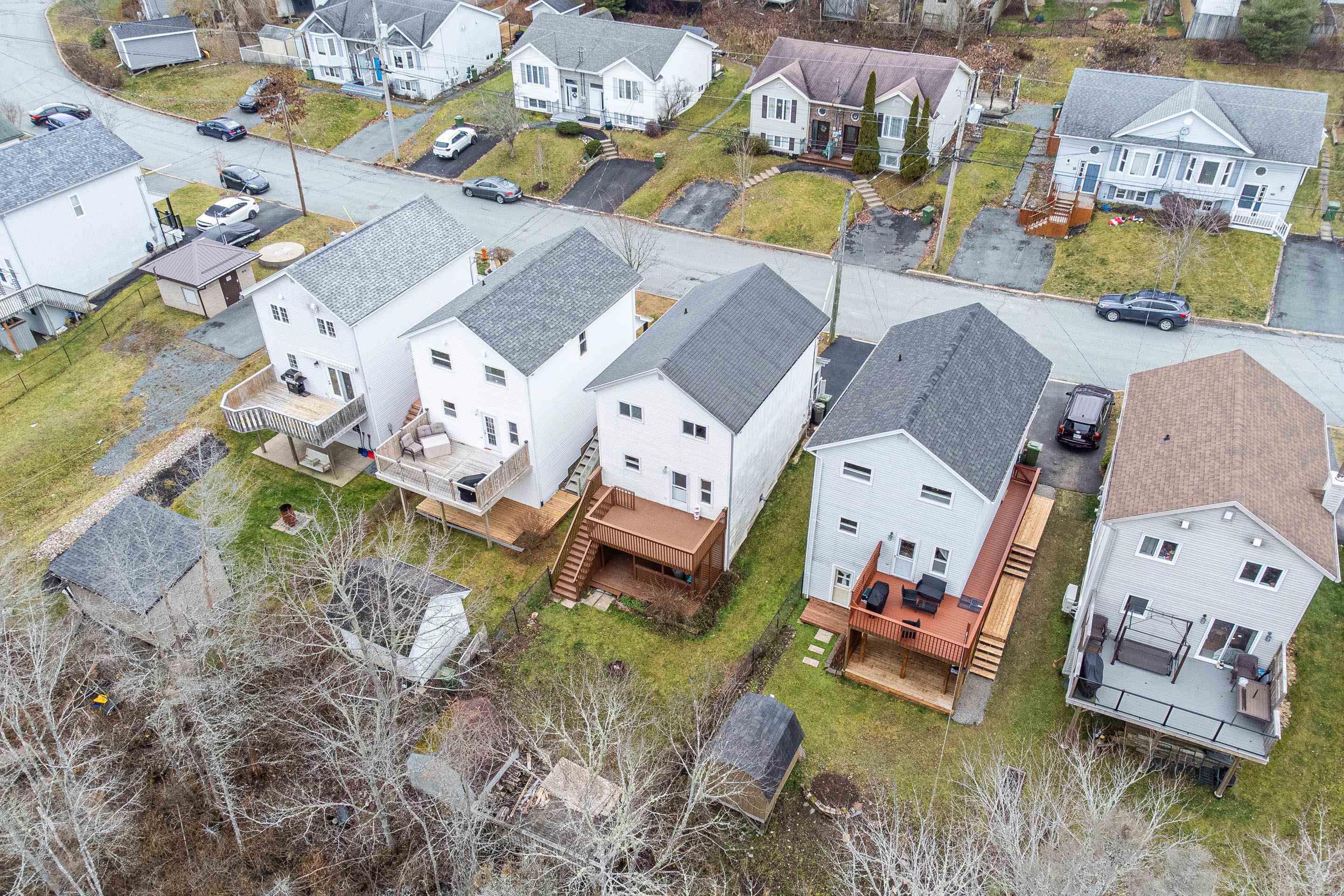 25 Taleen Drive photo #27