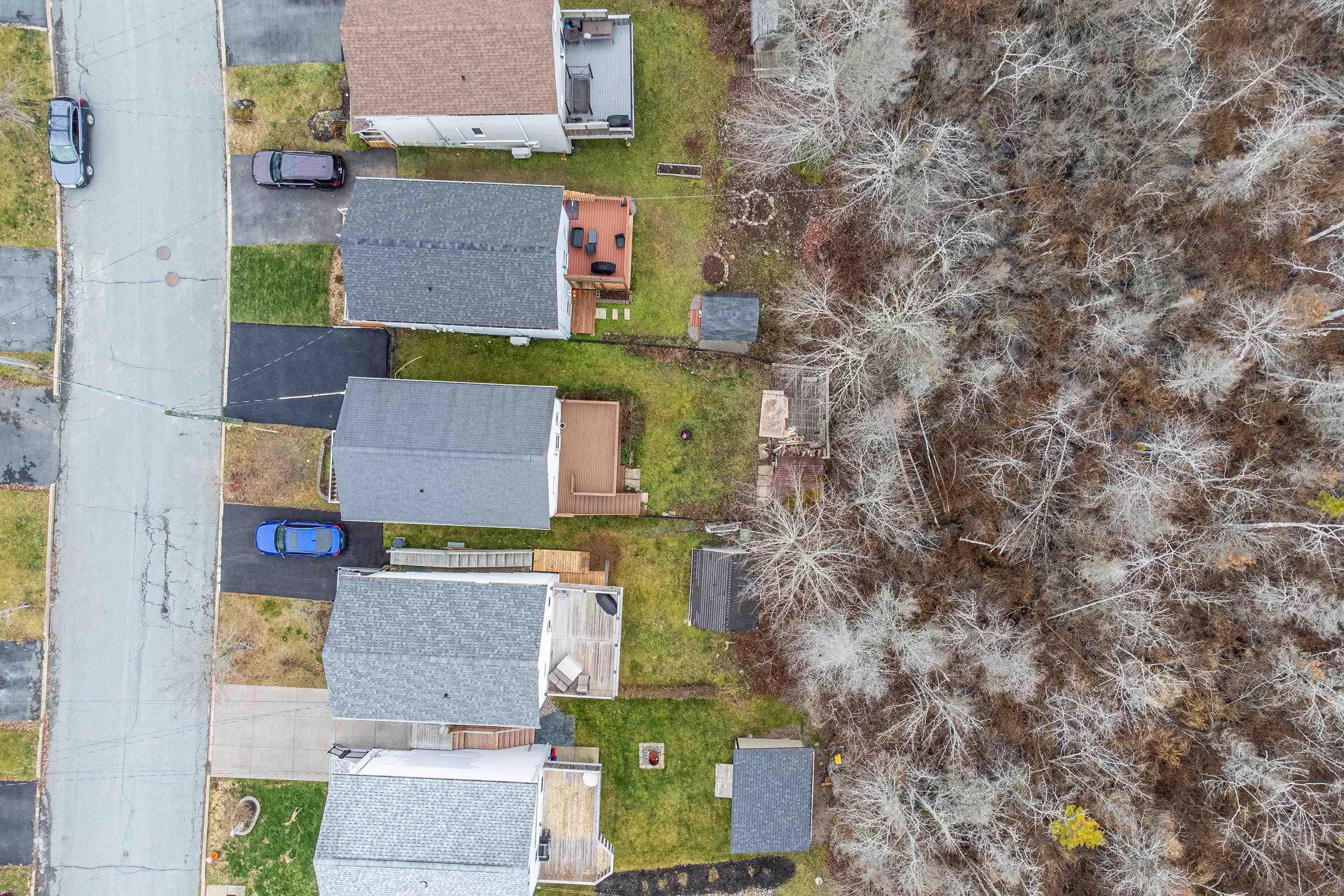 25 Taleen Drive photo #28