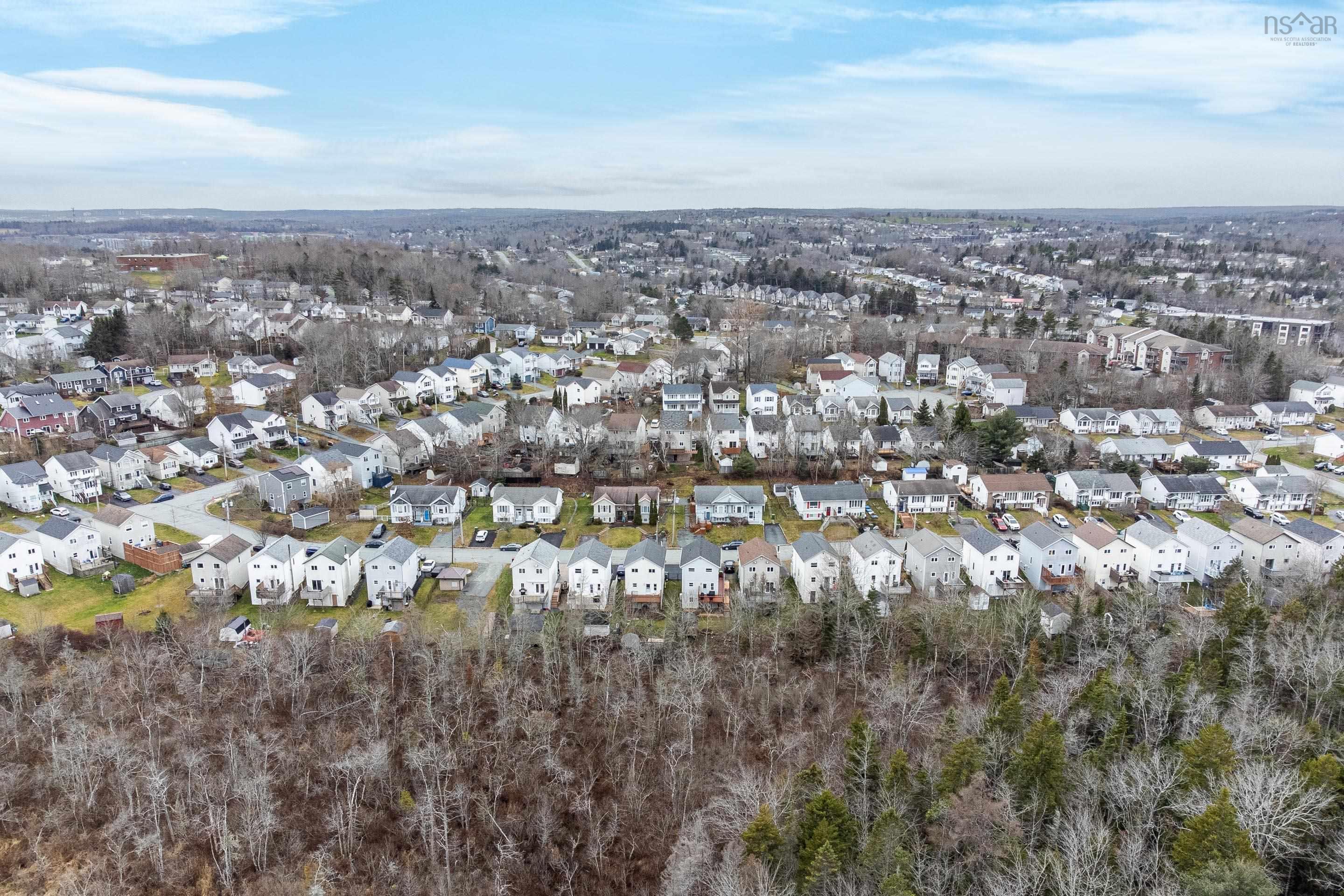 25 Taleen Drive photo #29