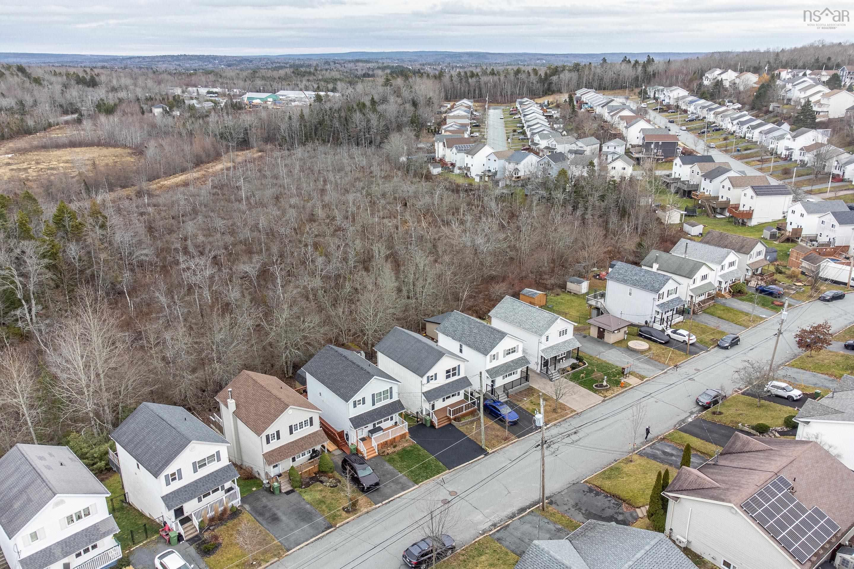 25 Taleen Drive photo #30