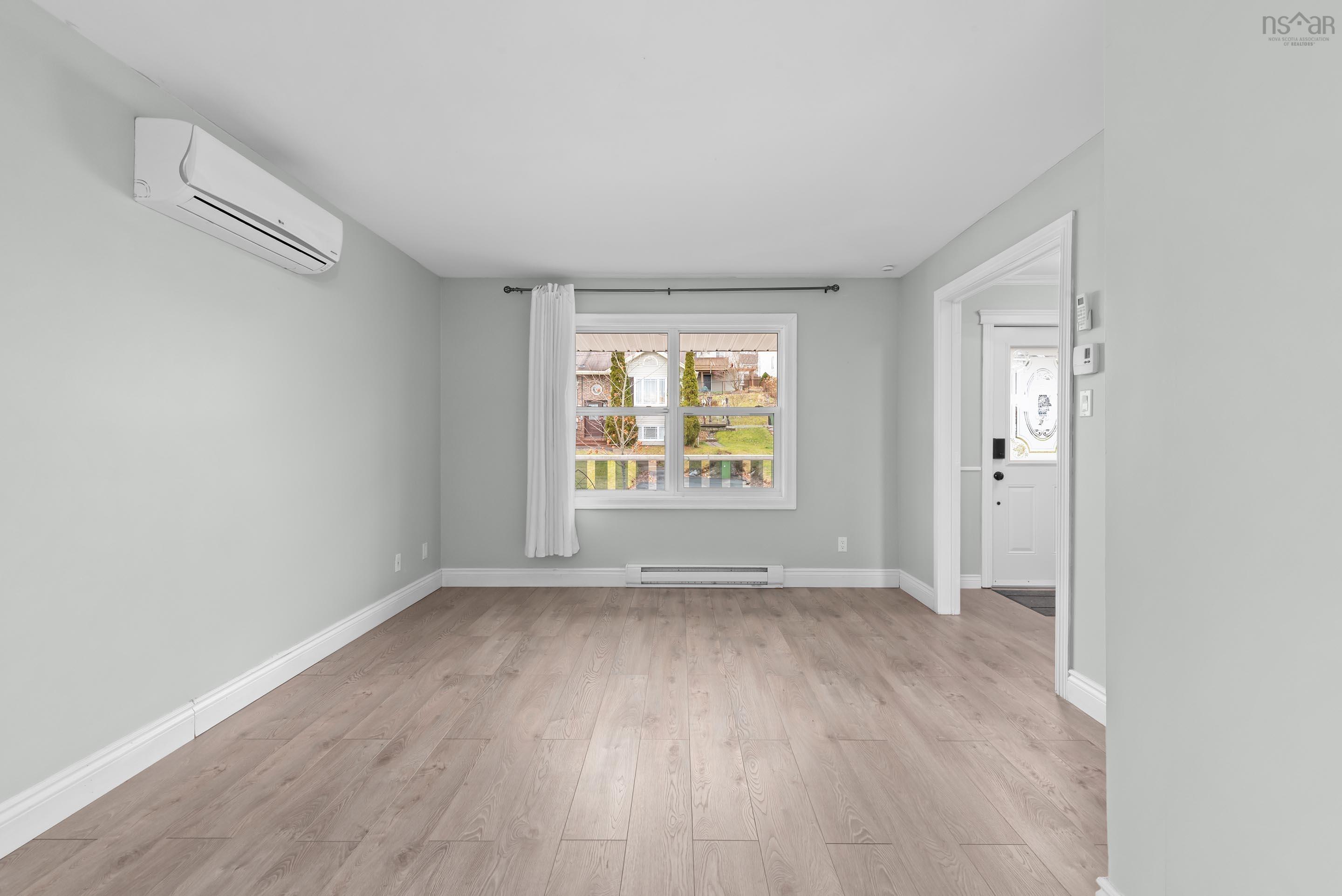 25 Taleen Drive photo #6