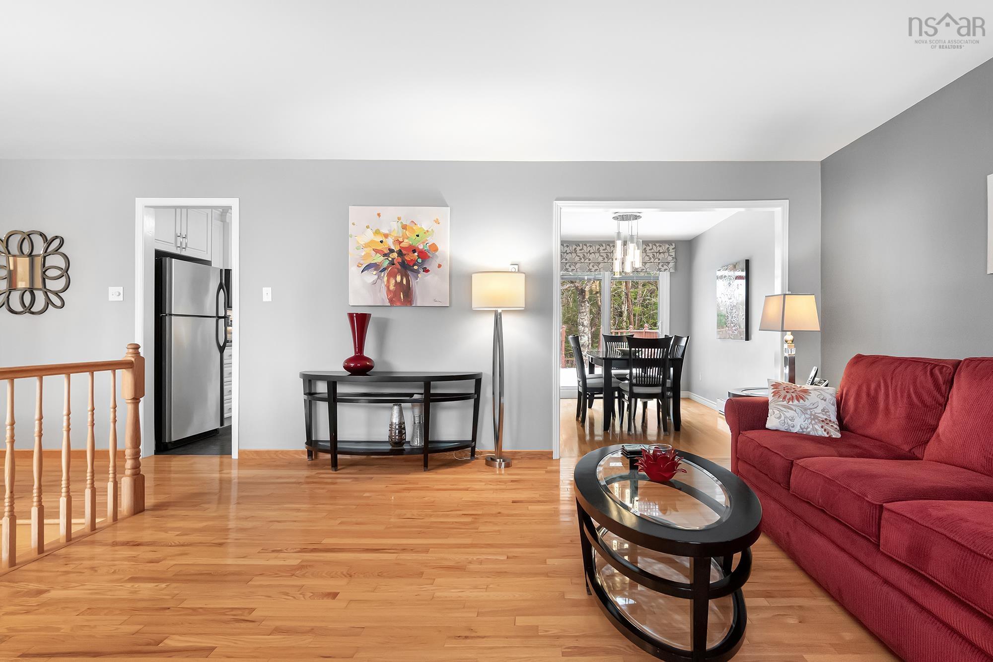 10 Ashley Drive photo #14