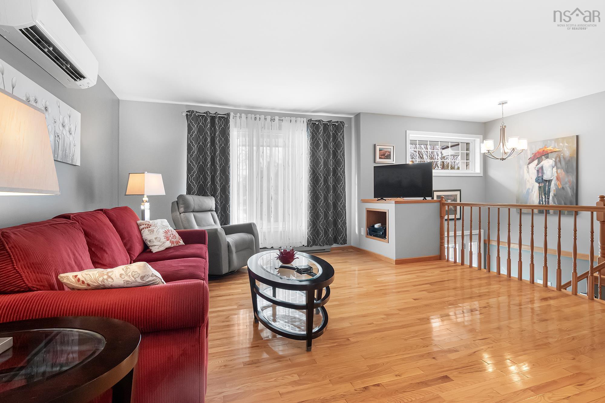 10 Ashley Drive photo #15