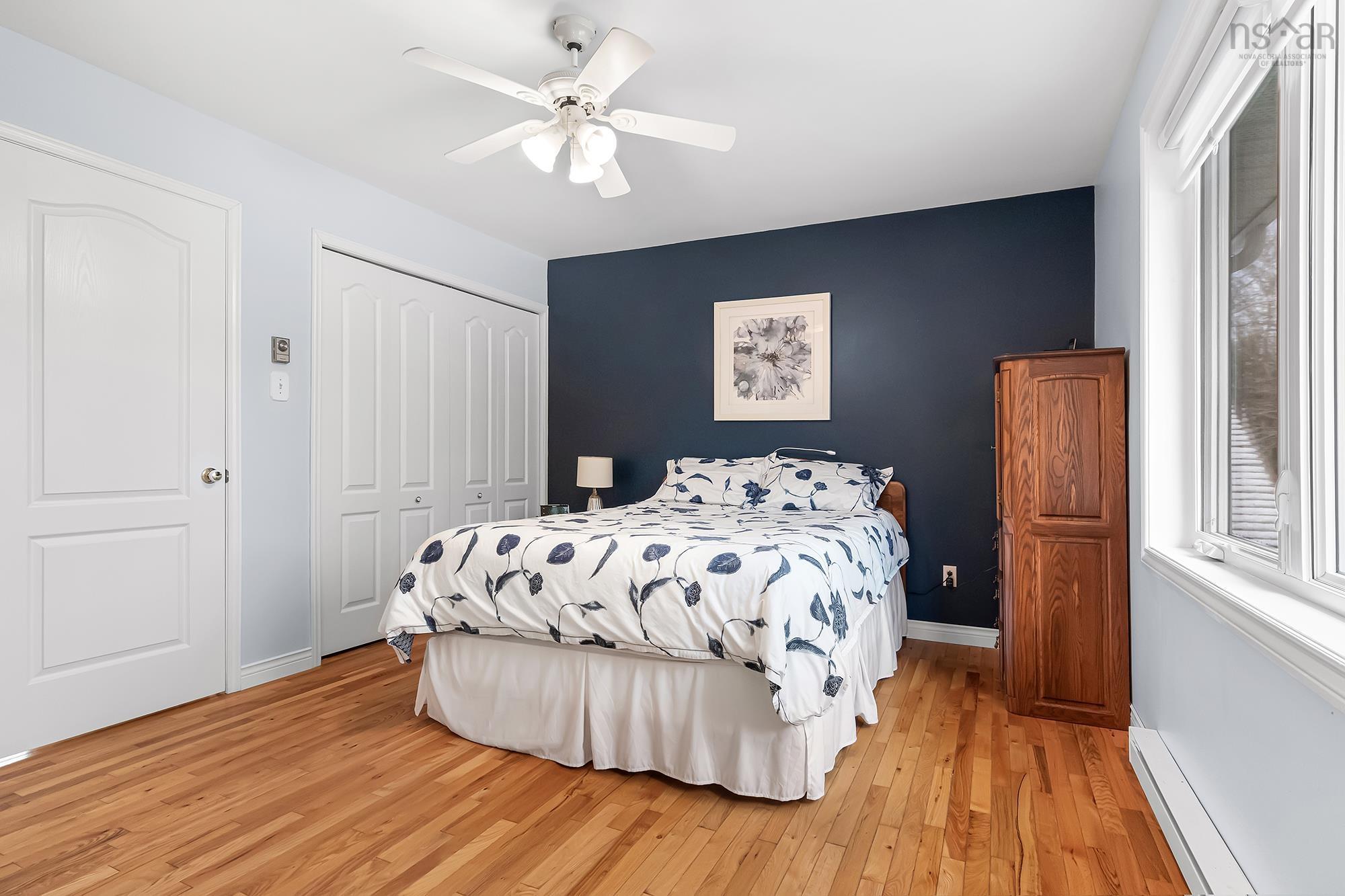 10 Ashley Drive photo #29