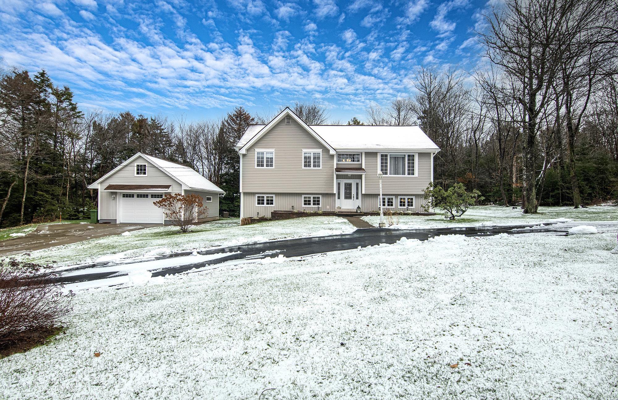 10 Ashley Drive photo #4