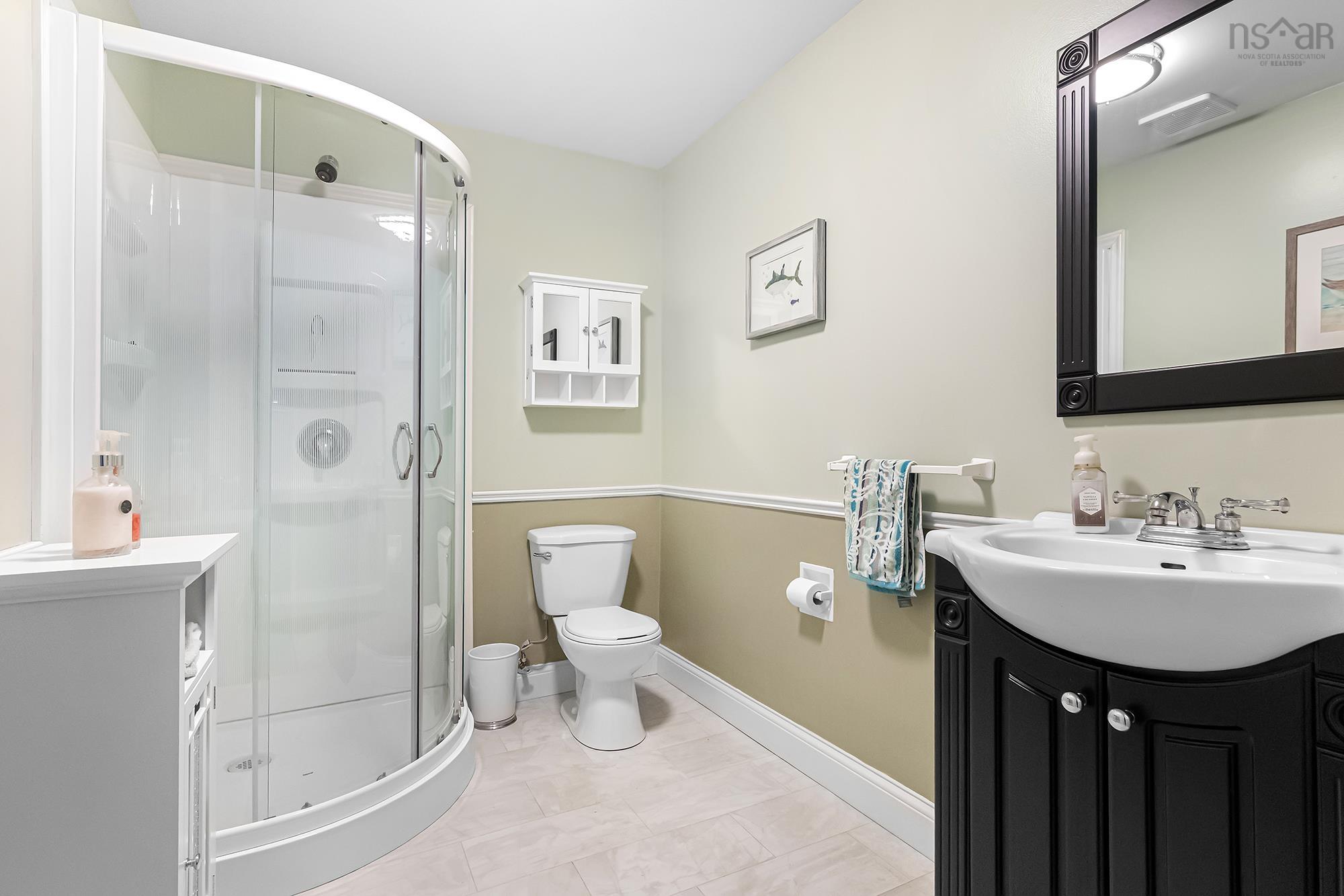 10 Ashley Drive photo #36