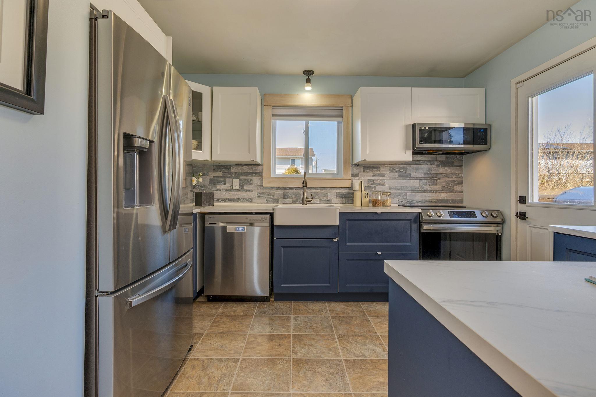 112 Briarwood Drive photo #11