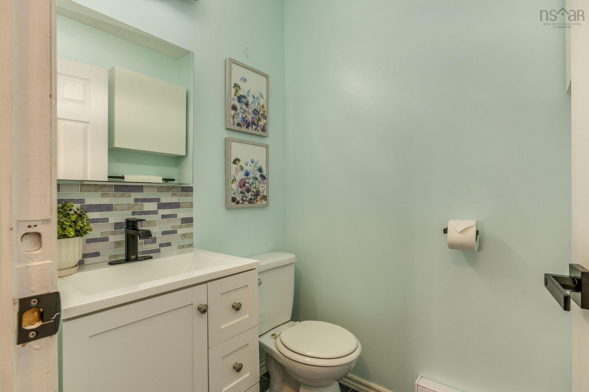 112 Briarwood Drive photo #17