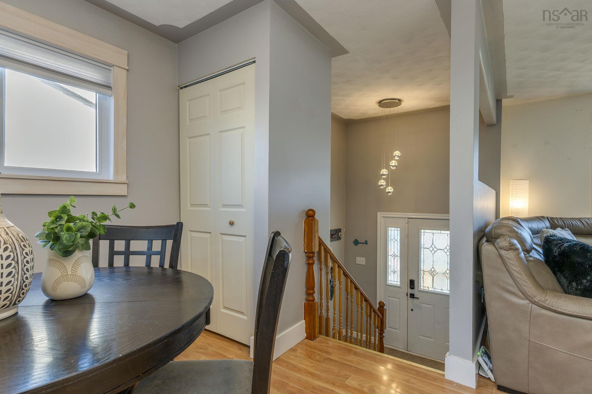 112 Briarwood Drive photo #4