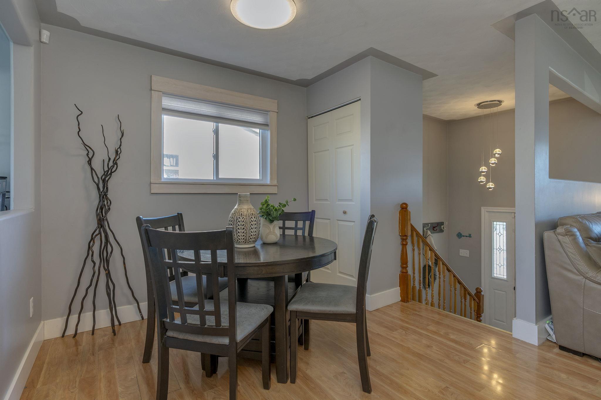 112 Briarwood Drive photo #9