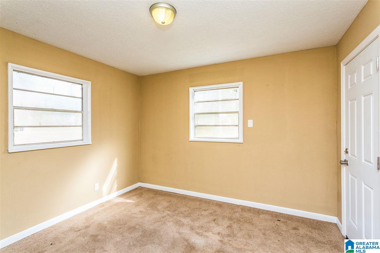 261 MCCORMICK AVE