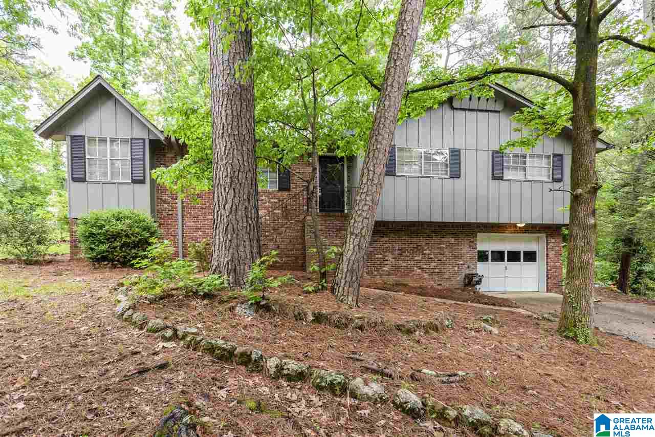 1421 BREWSTER CIRCLE