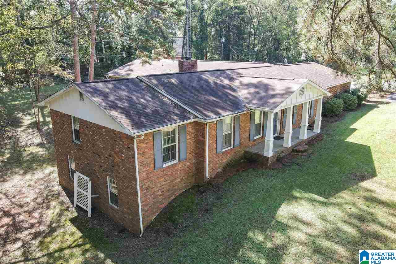 1101 Dearmanville Drive N, Anniston, AL 36207