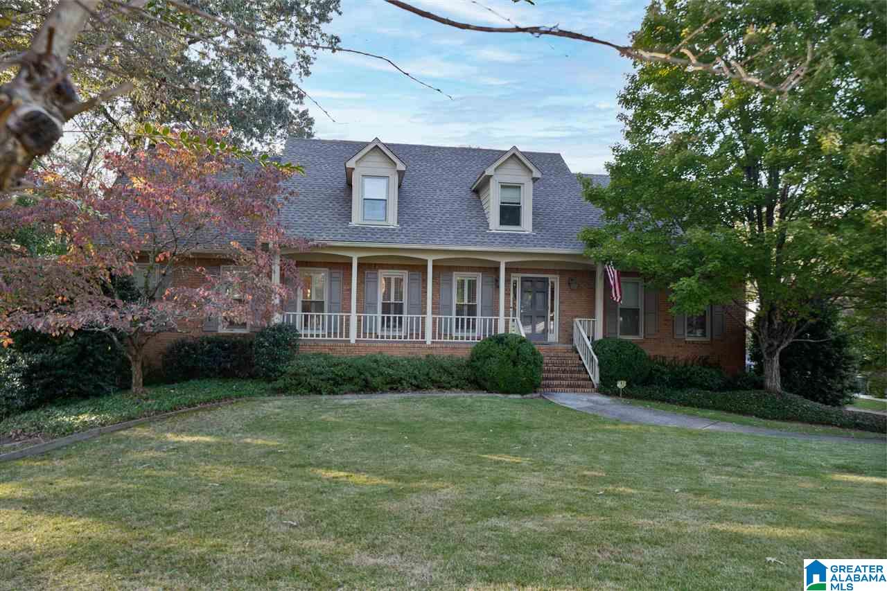 2528 Dolly Ridge Road, Vestavia Hills, AL 35243