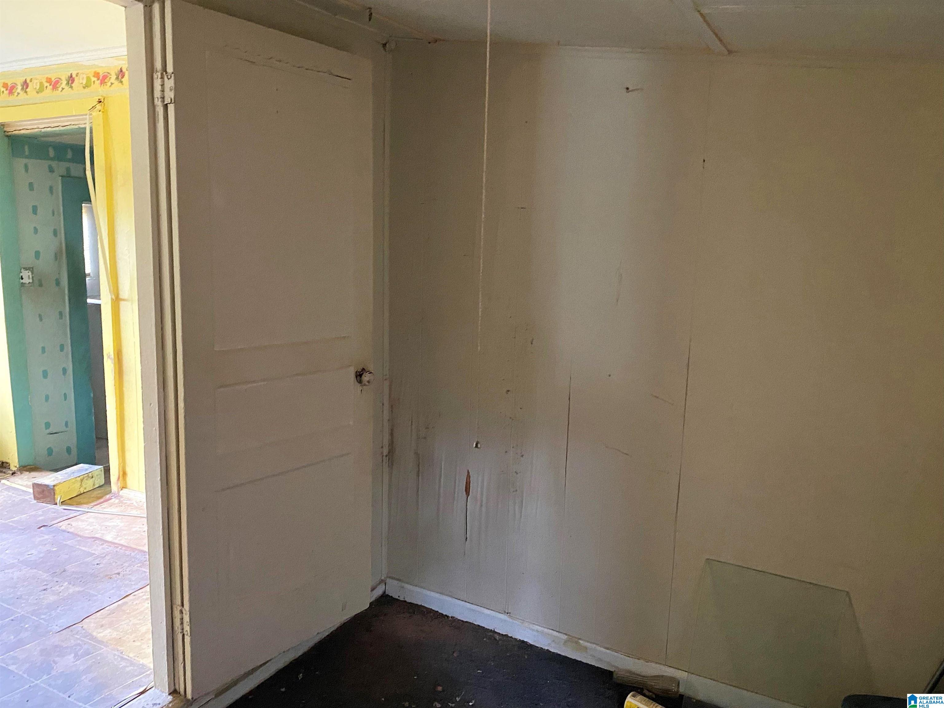 1319 14TH PLACE SW