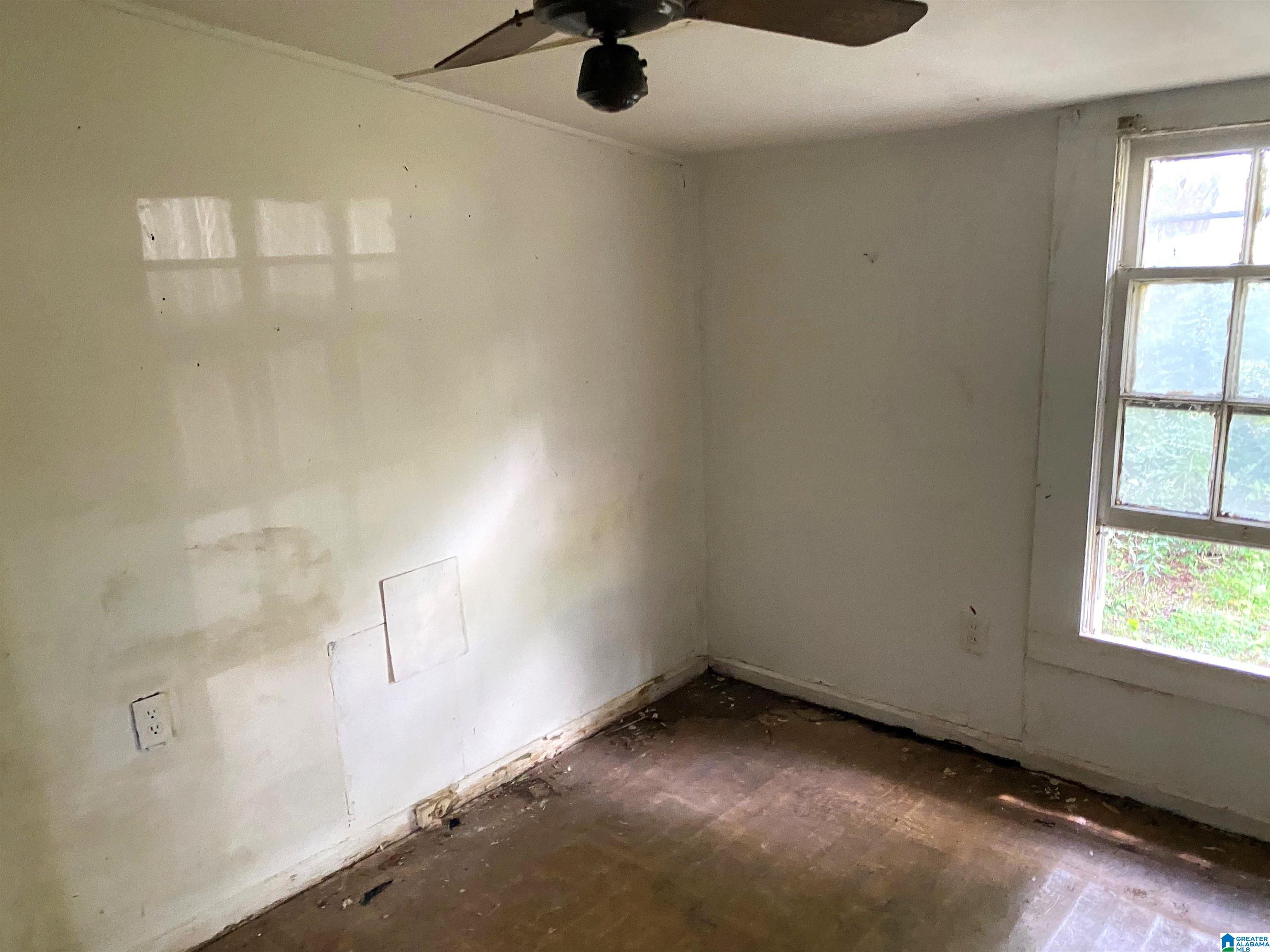 1319 14TH PLACE SW