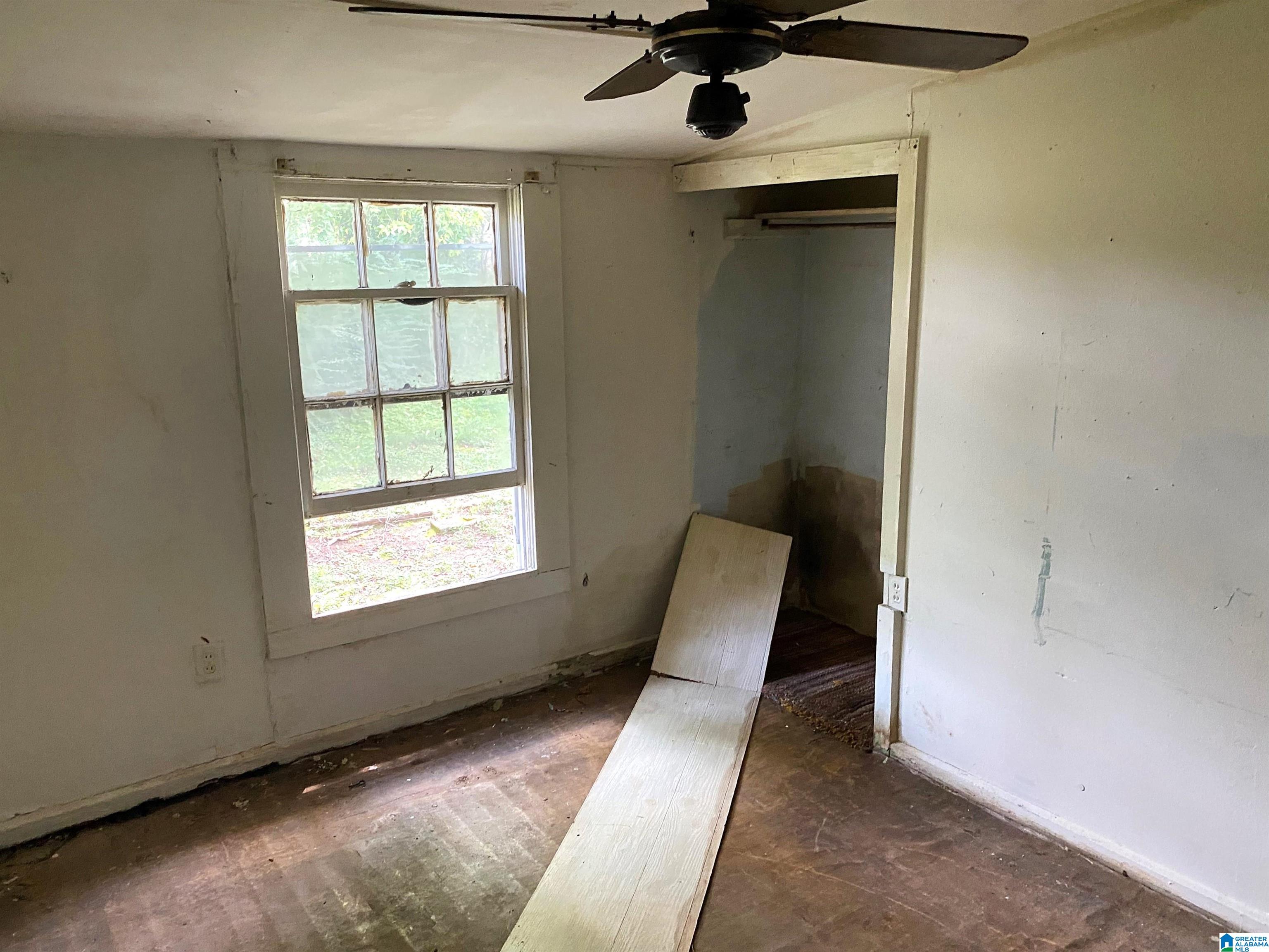 1319 14TH PLACE SW