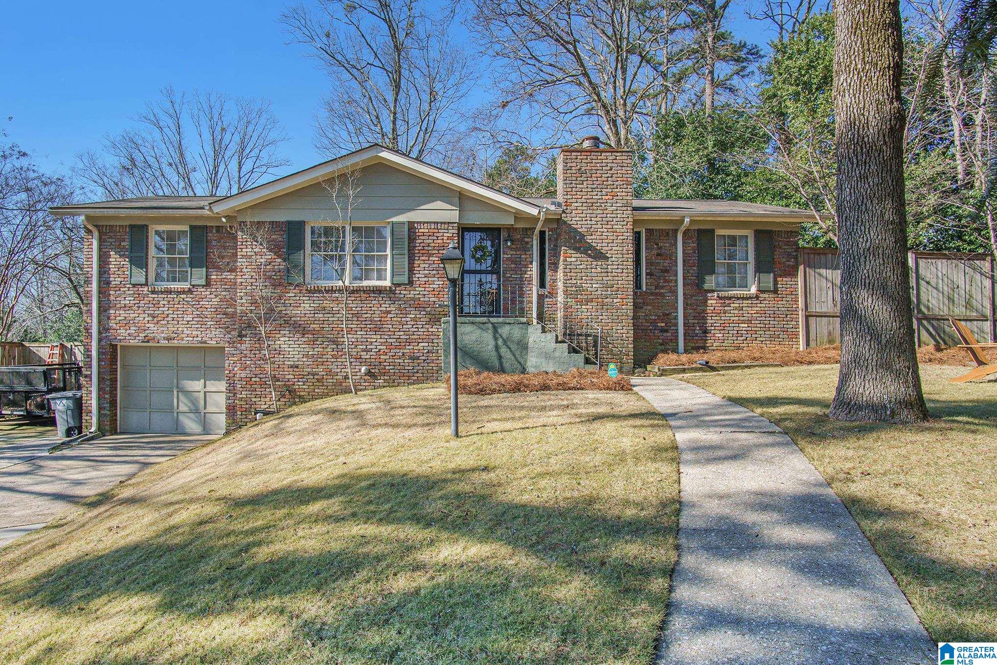 2352 Hackberry Lane, Hoover, AL 35226