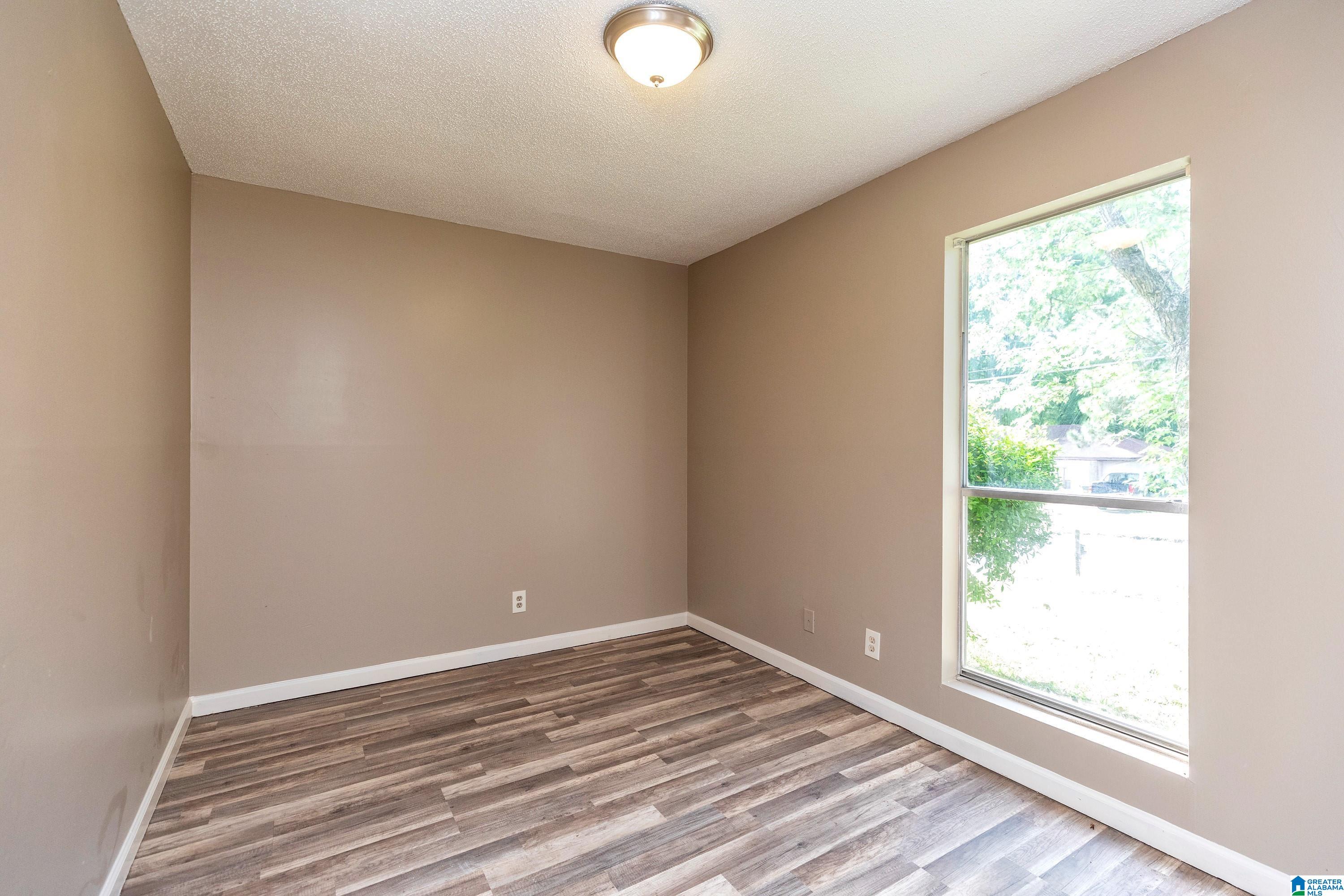 2605 SHEFFIELD COURT