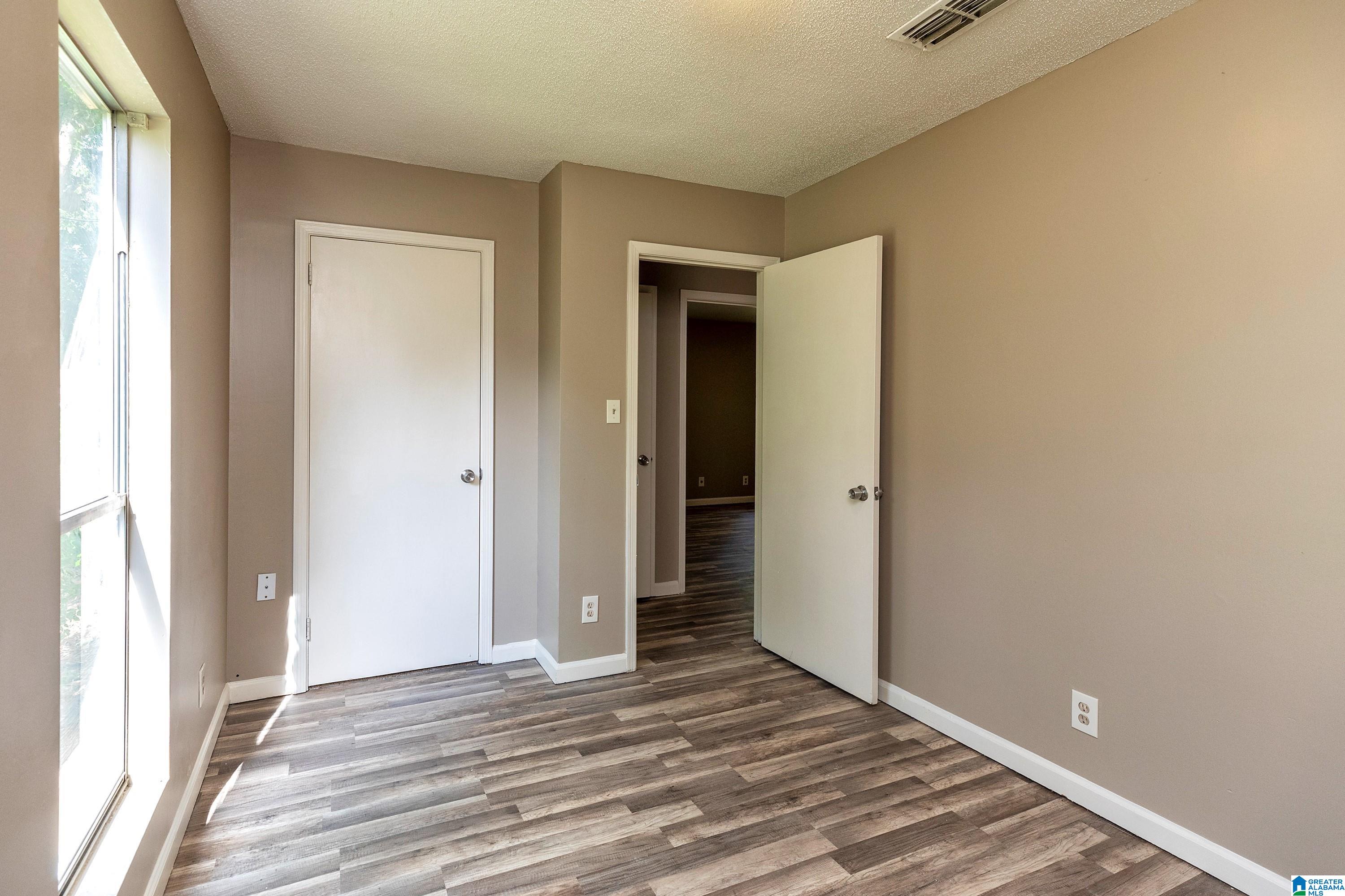 2605 SHEFFIELD COURT