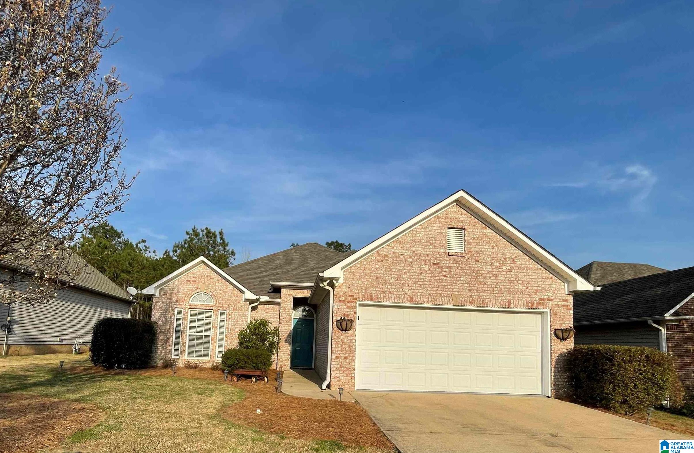 165 Oak Leaf Circle, Pell City, AL 35125