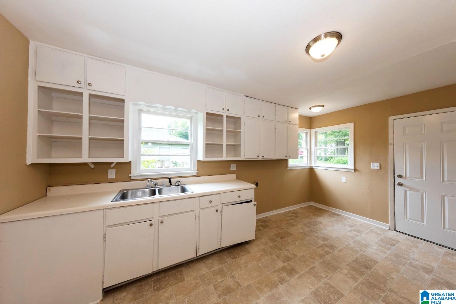 745 MEADOWBROOK DRIVE