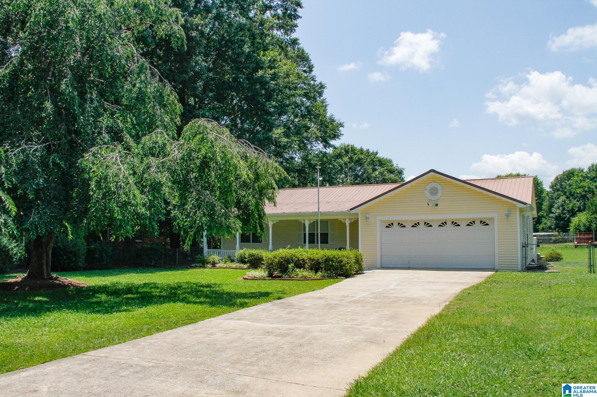 506 Cohaven Drive, Weaver, AL 36277