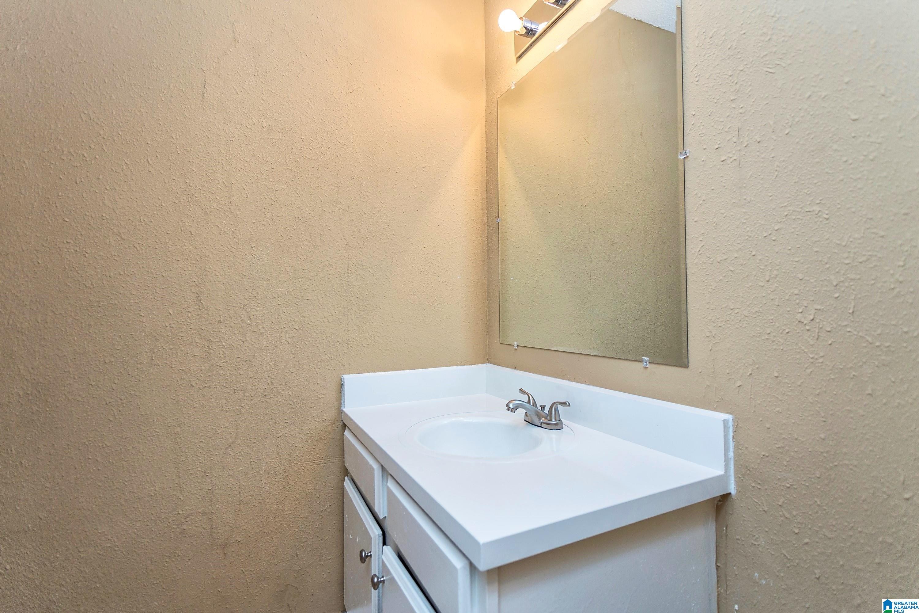 1741 6TH PLACE NW