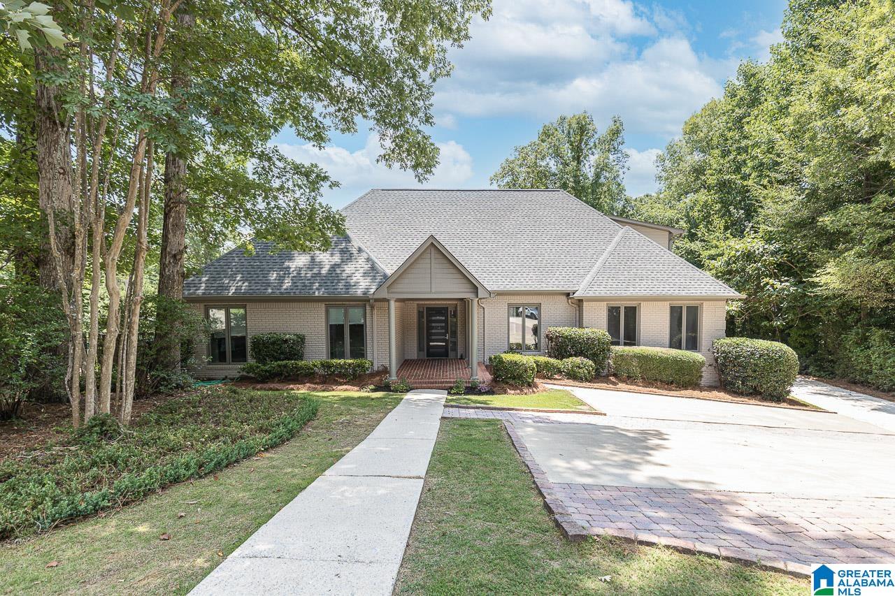 Homes for sale in Mountain Brk, AL | 3341 Sandhurst Circle, Mountain Brk, AL 35223 | MLS# 1328224