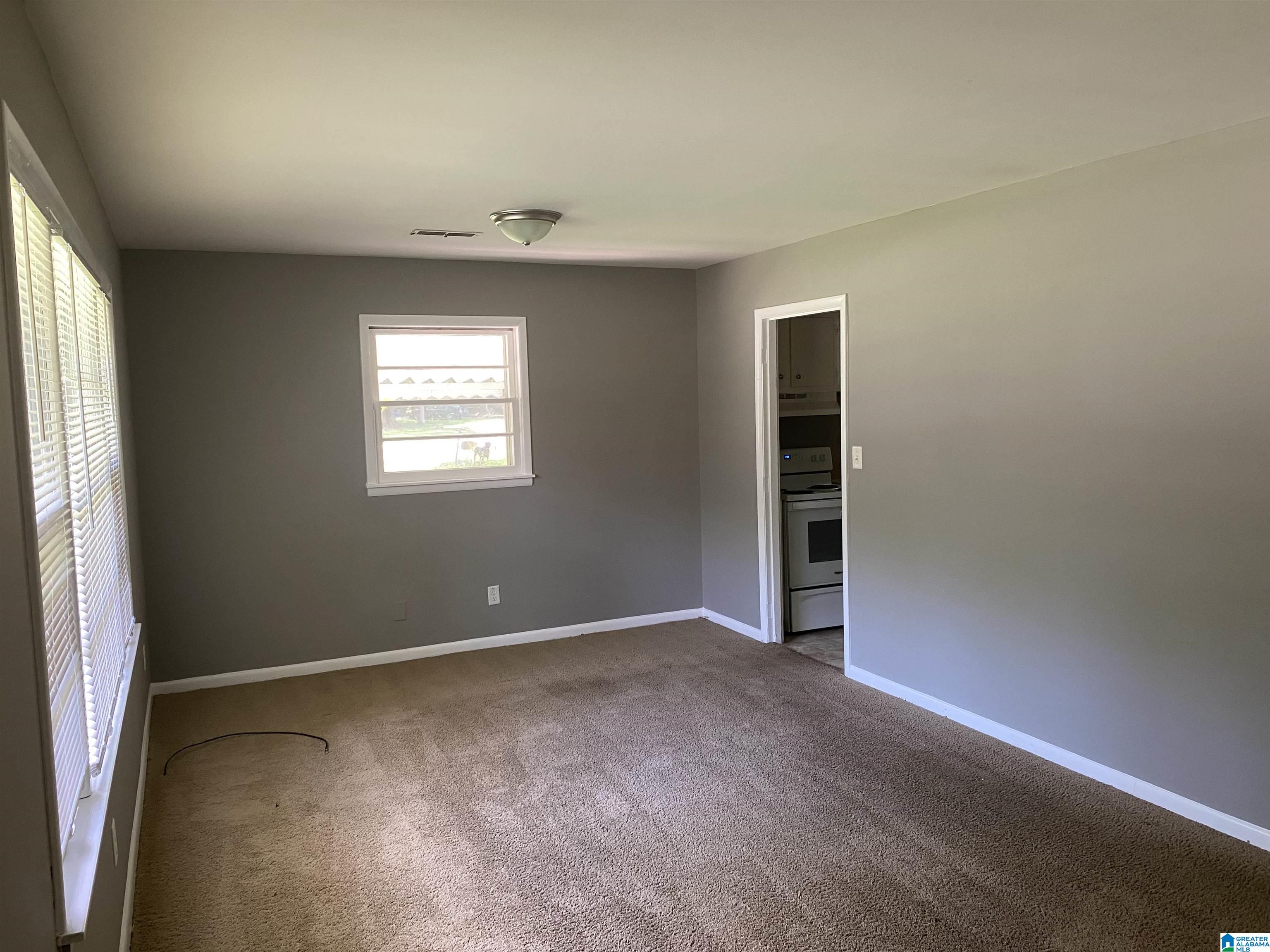 133 16TH TERRACE NE