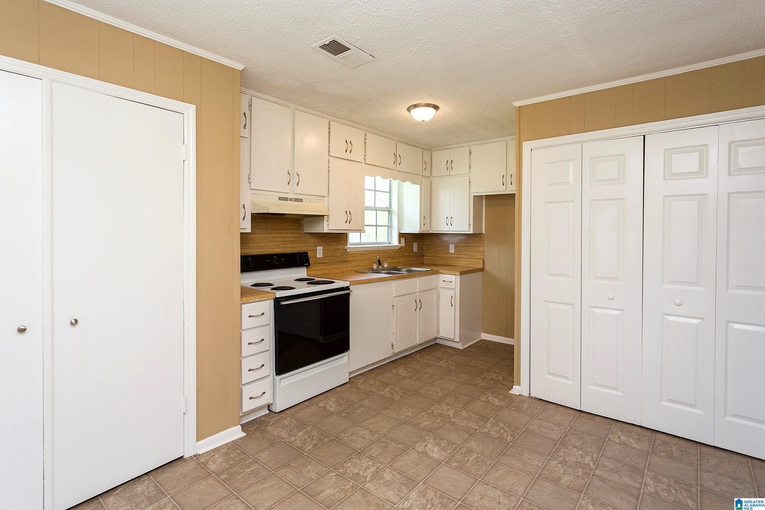 4855 SHADYVIEW DRIVE