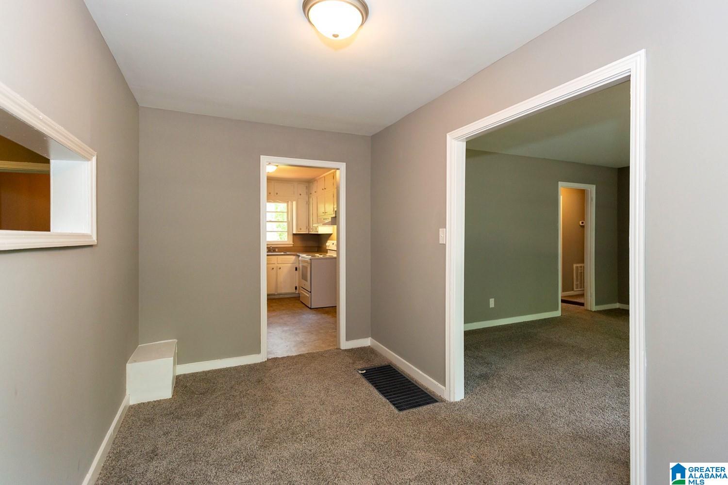 1131 OAKWOOD STREET
