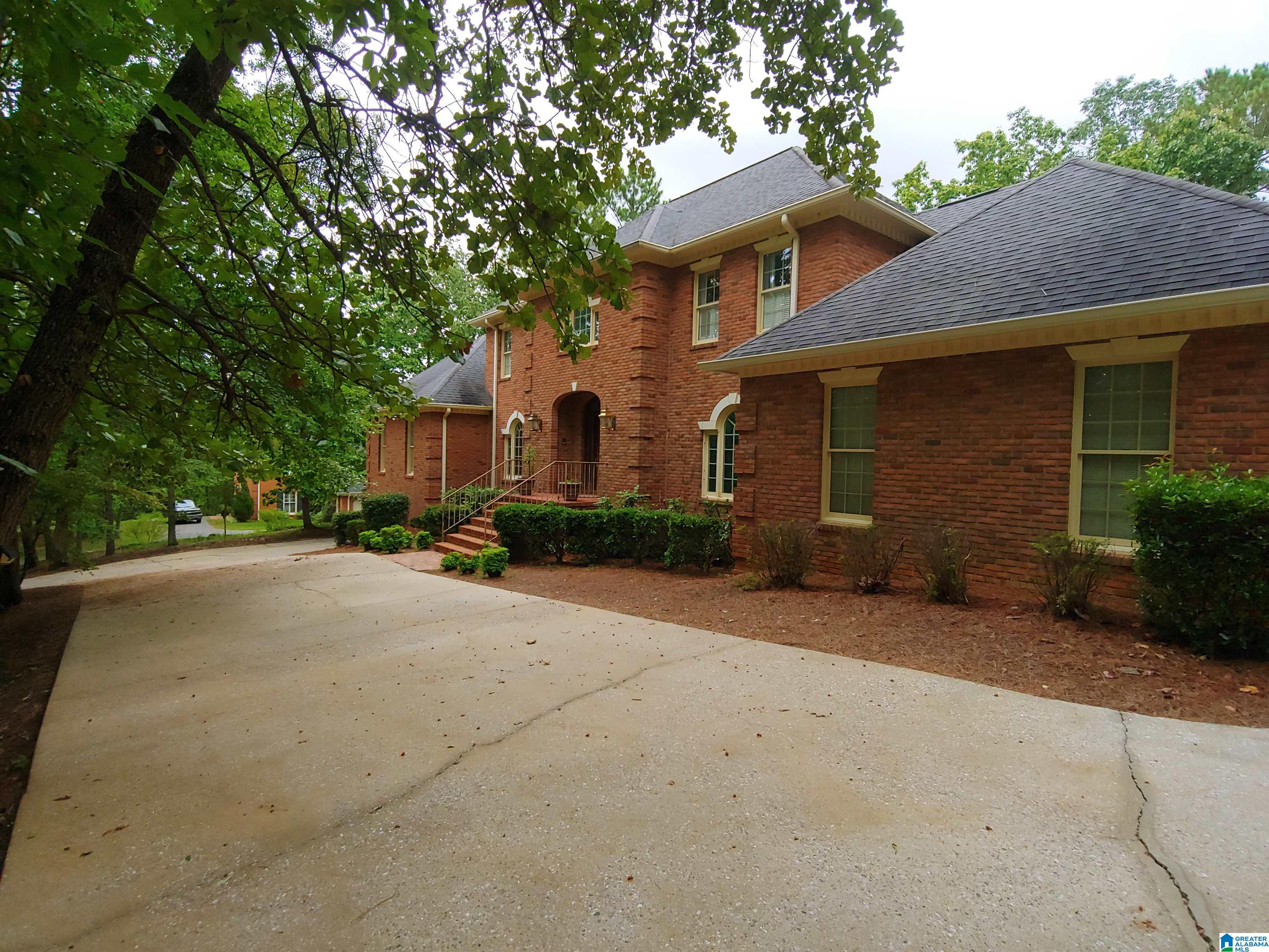 1409 STONEHILL ROAD, SYLACAUGA, AL 35150 Realtor in Sylacauga