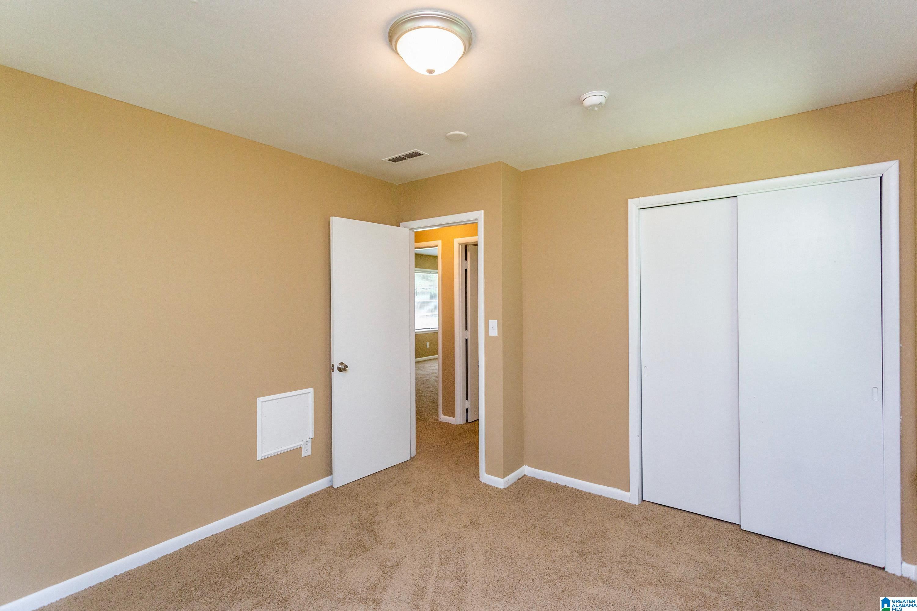 133 16TH TERRACE NE