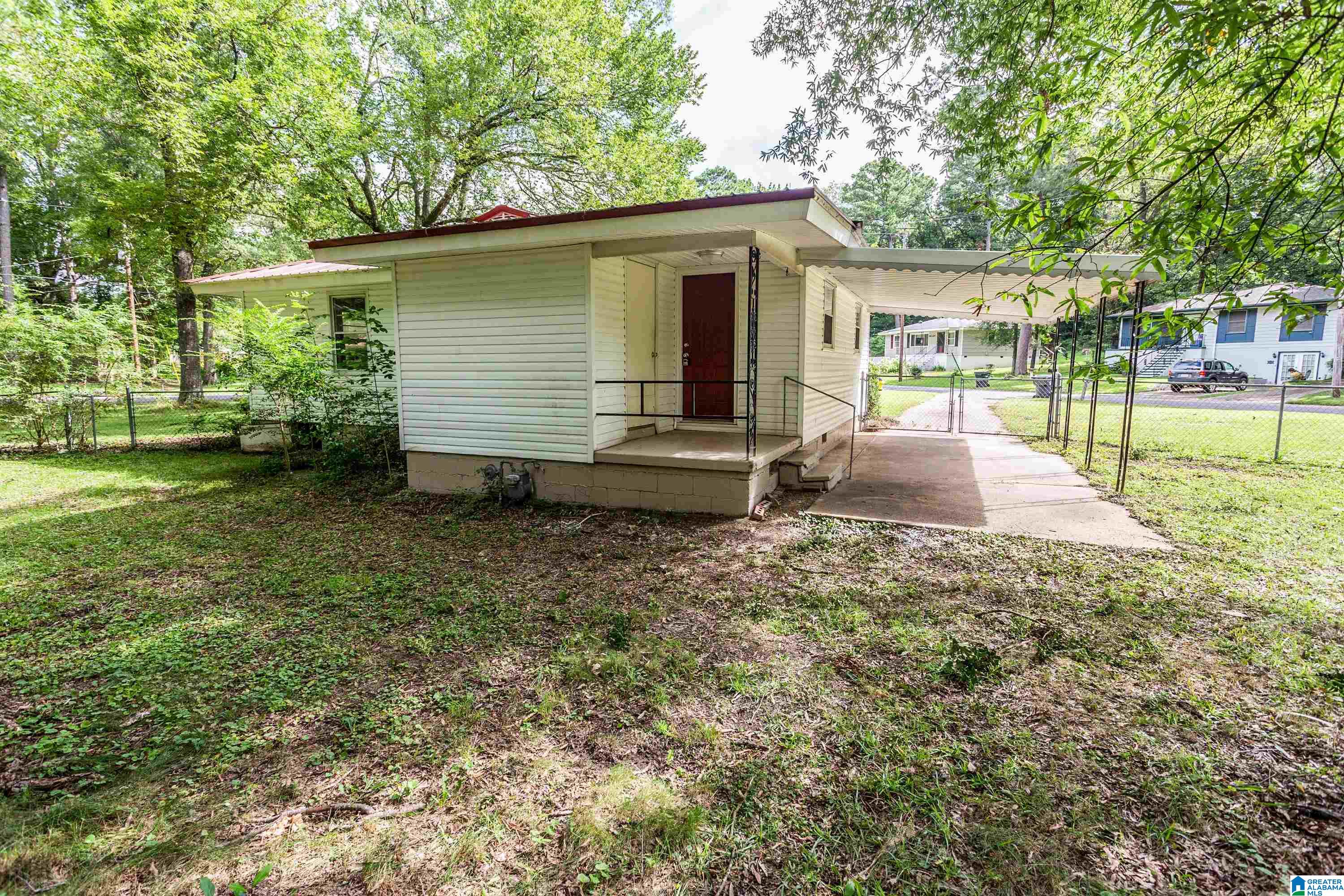 133 16TH TERRACE NE