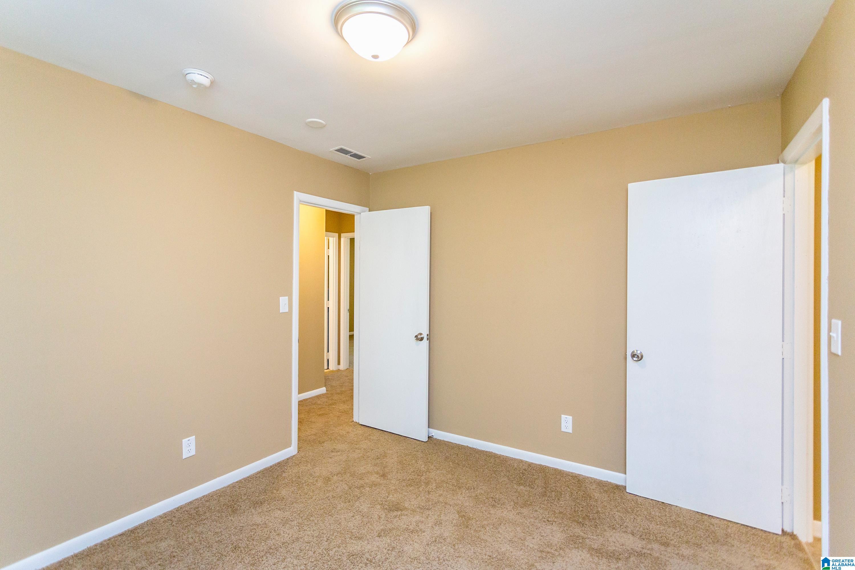 133 16TH TERRACE NE