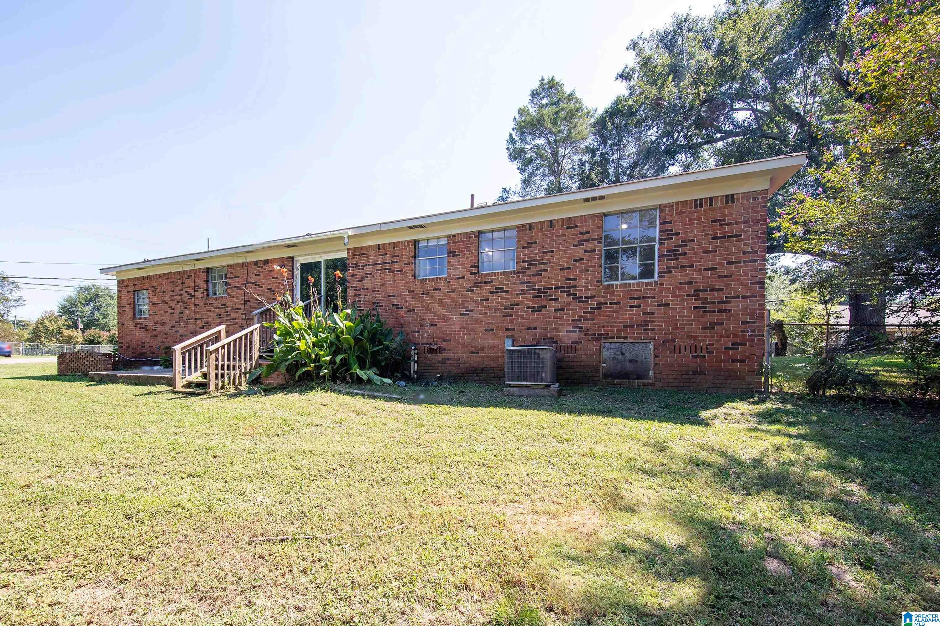 1100 EASTERN VALLEY ROAD