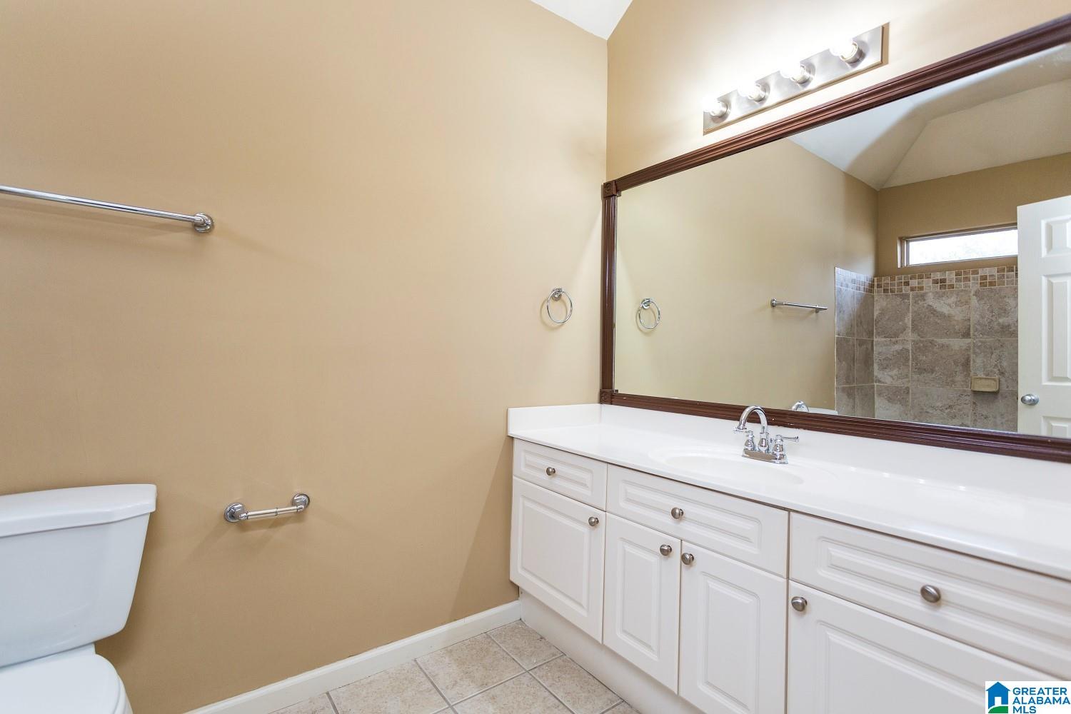 310 FOX RUN CIRCLE