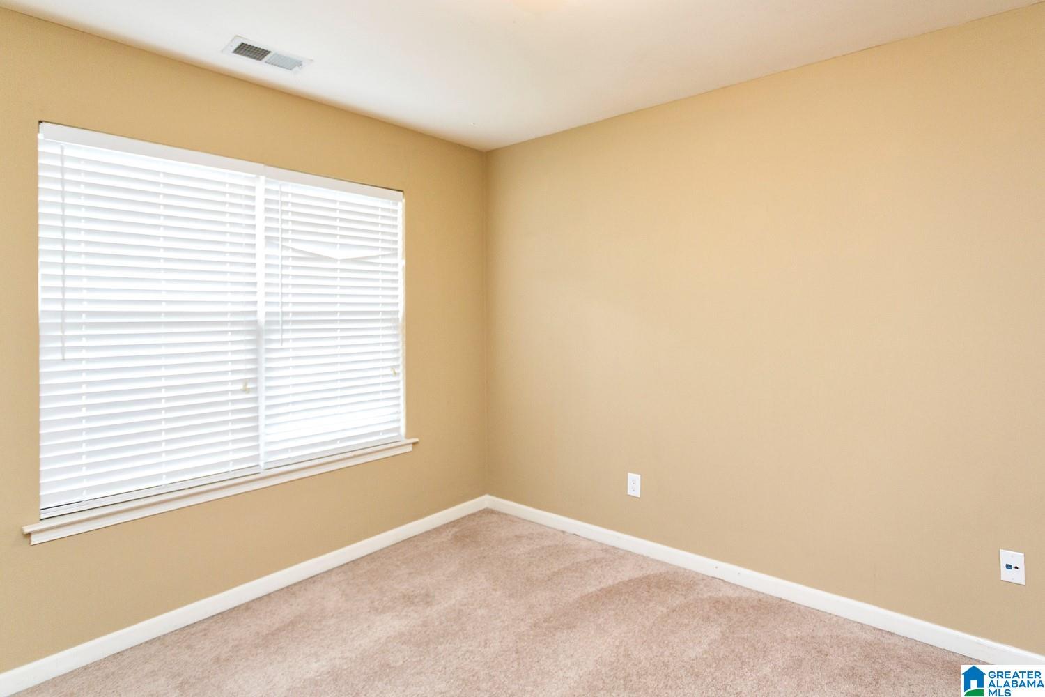 310 FOX RUN CIRCLE