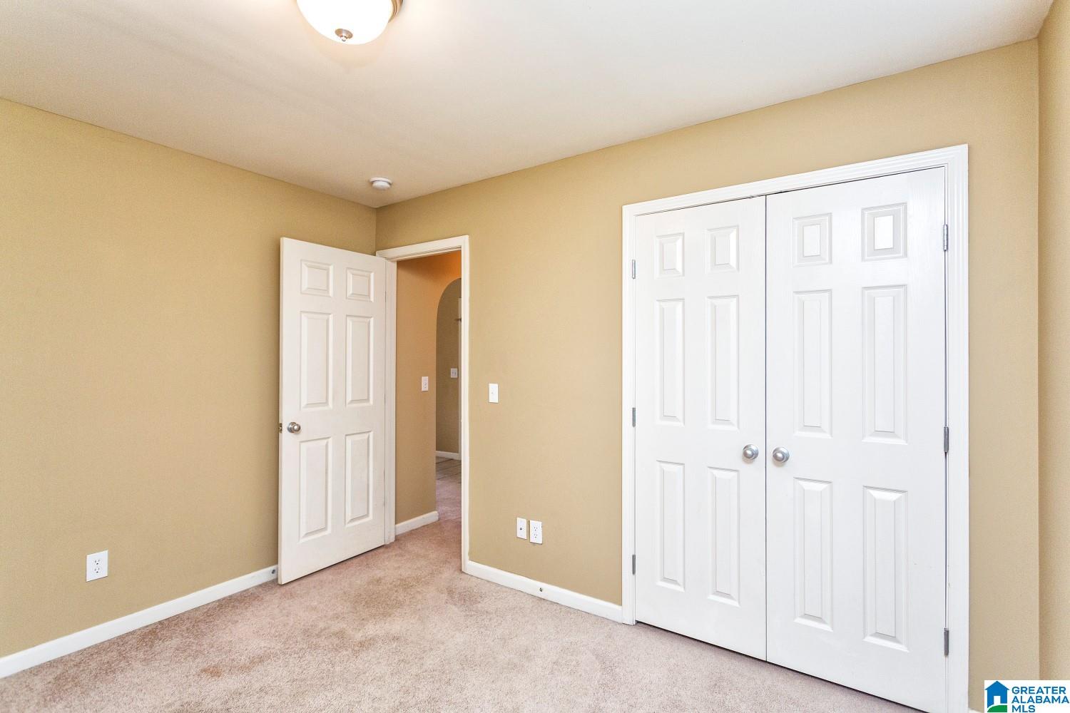 310 FOX RUN CIRCLE