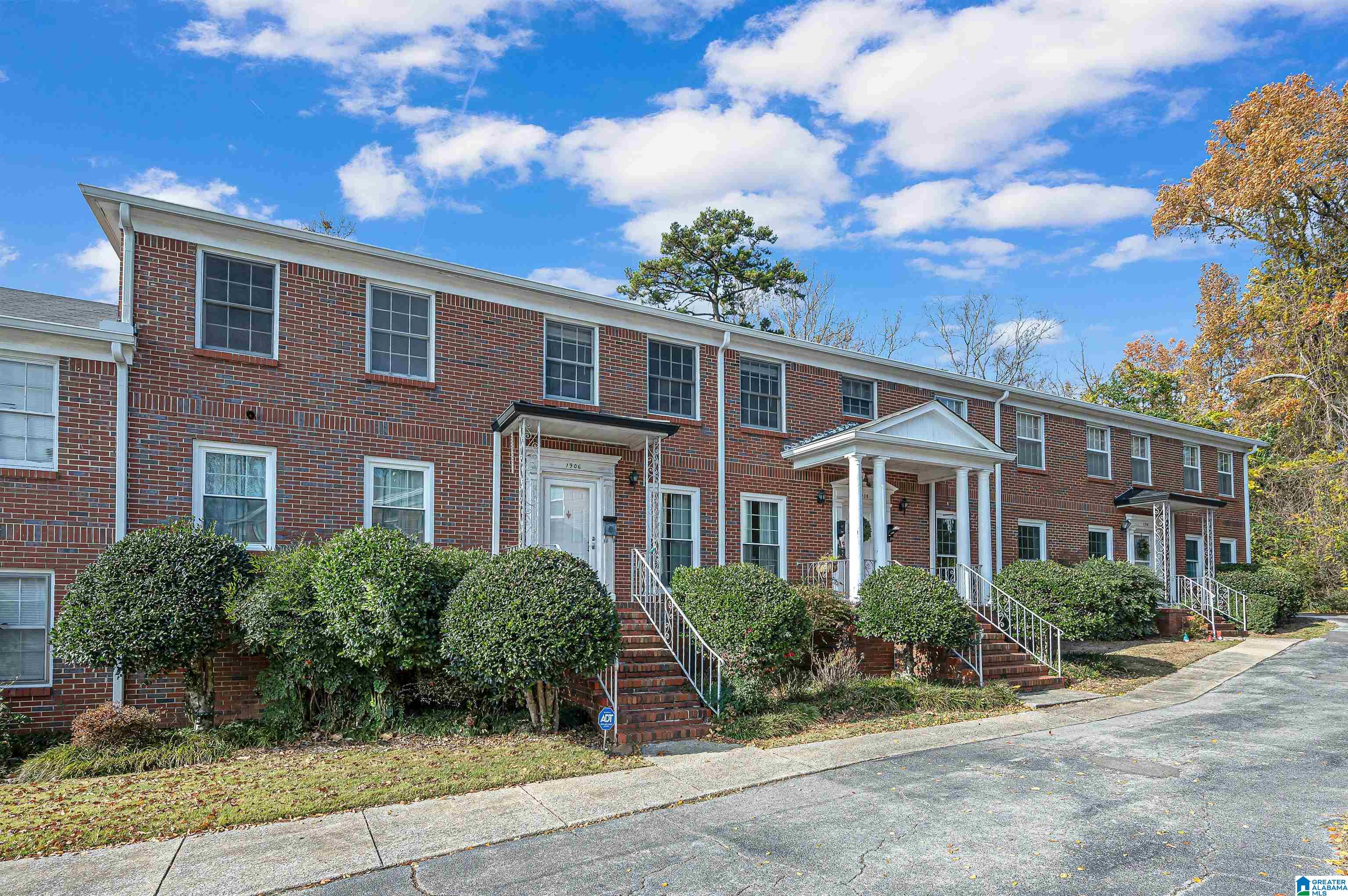 1906 Laurel Road C1, Vestavia Hills, AL 35216