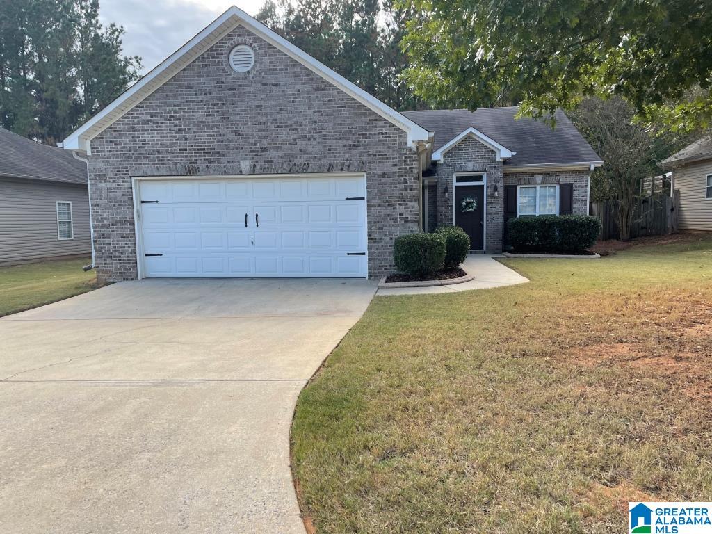 166 Gardenside Drive, Alabaster, AL 35007