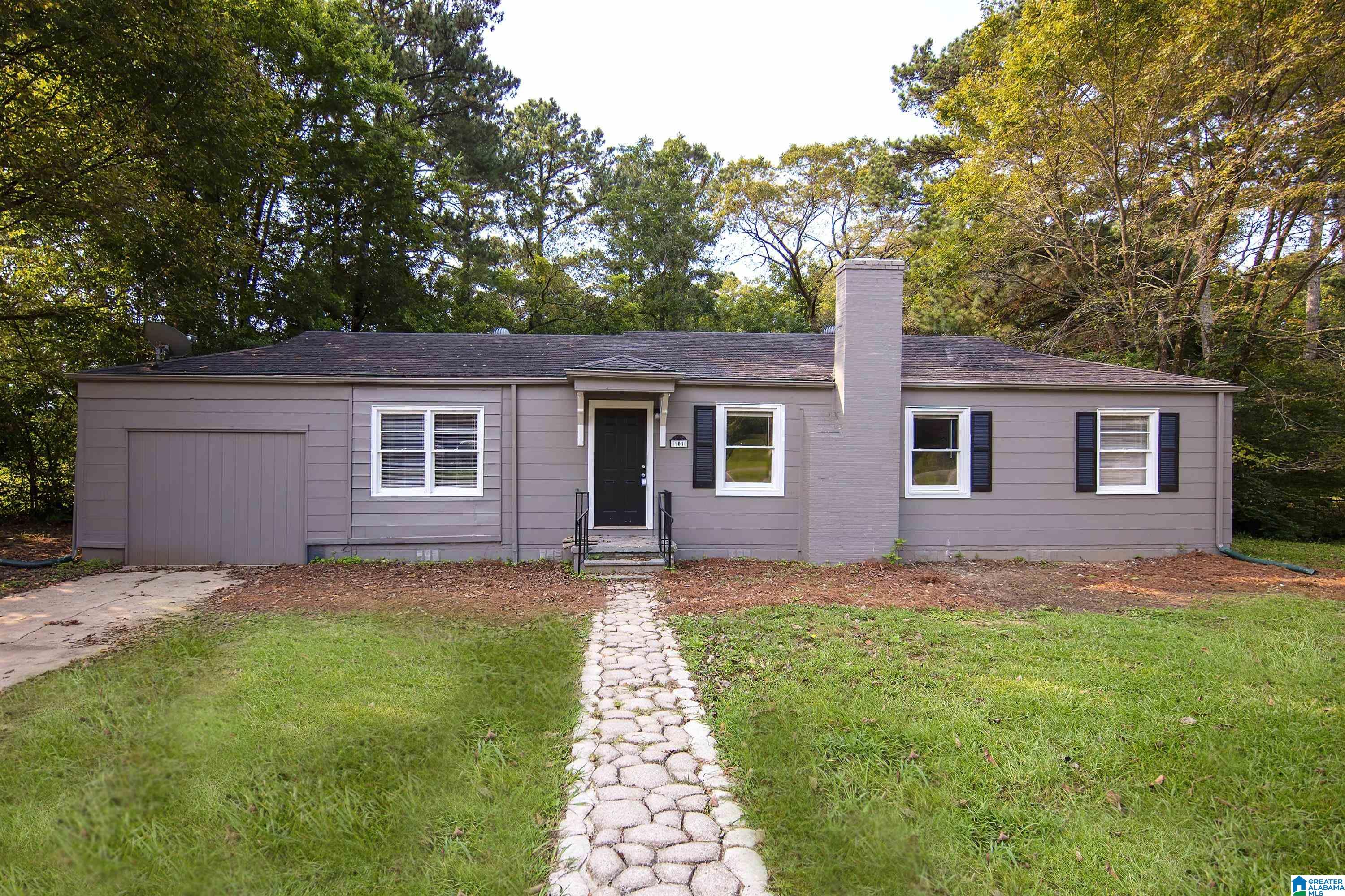 101 14TH COURT NW
