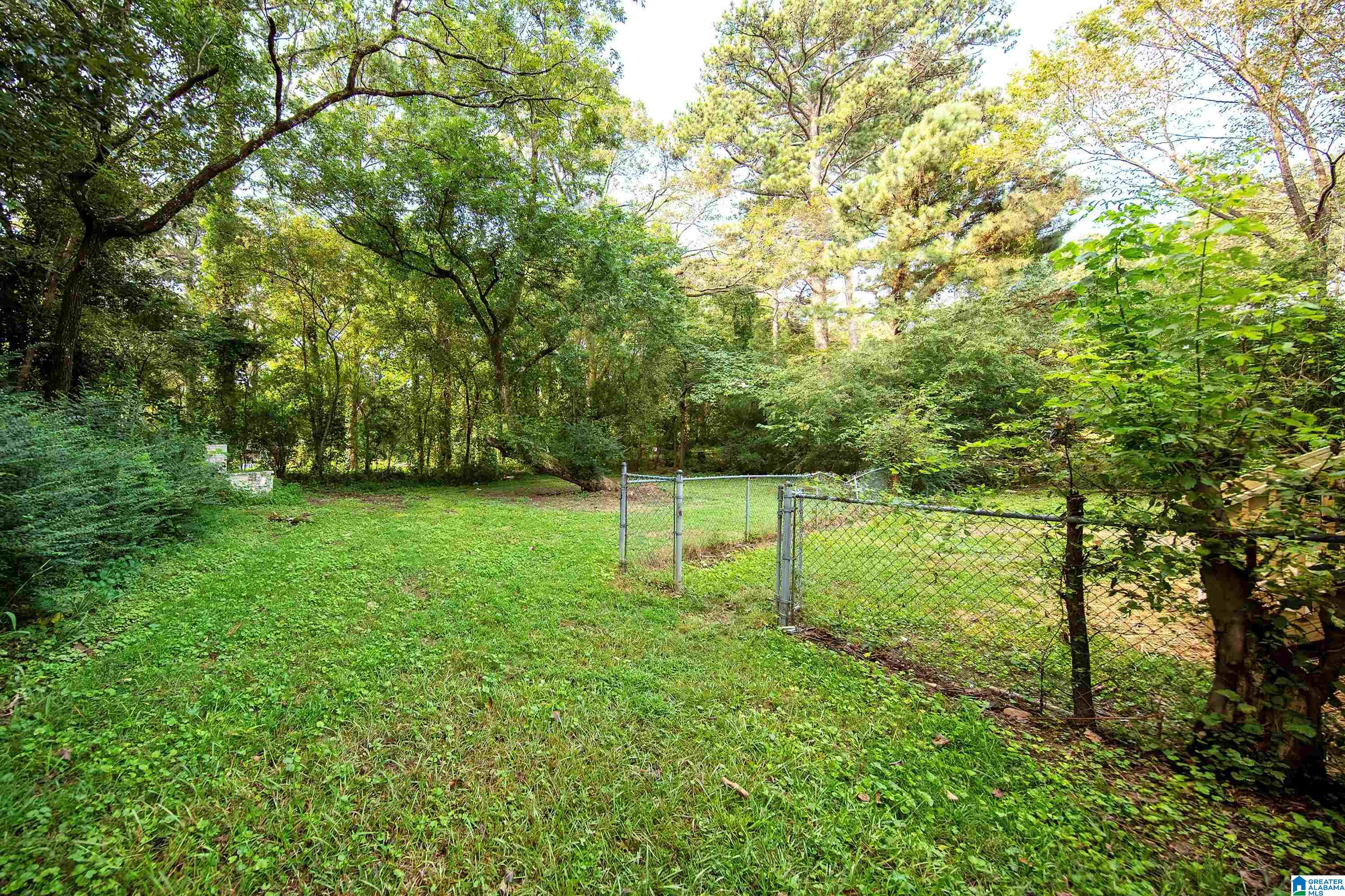 101 14TH COURT NW