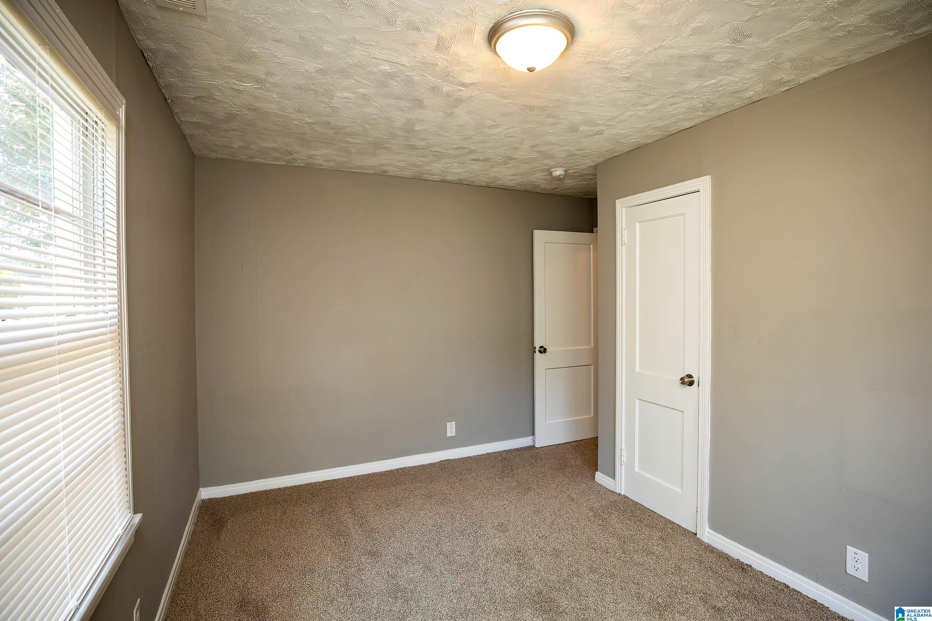 101 14TH COURT NW