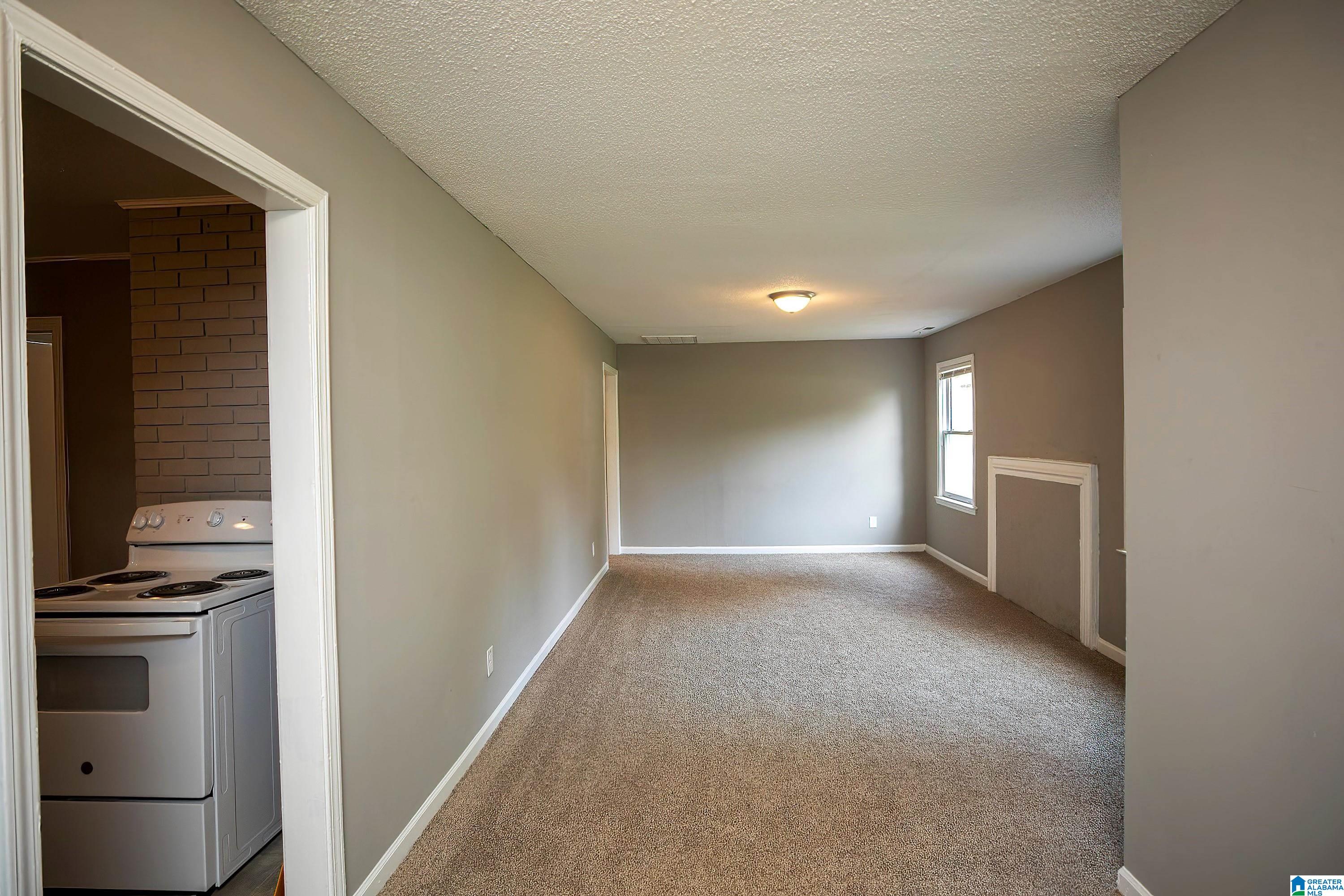 101 14TH COURT NW